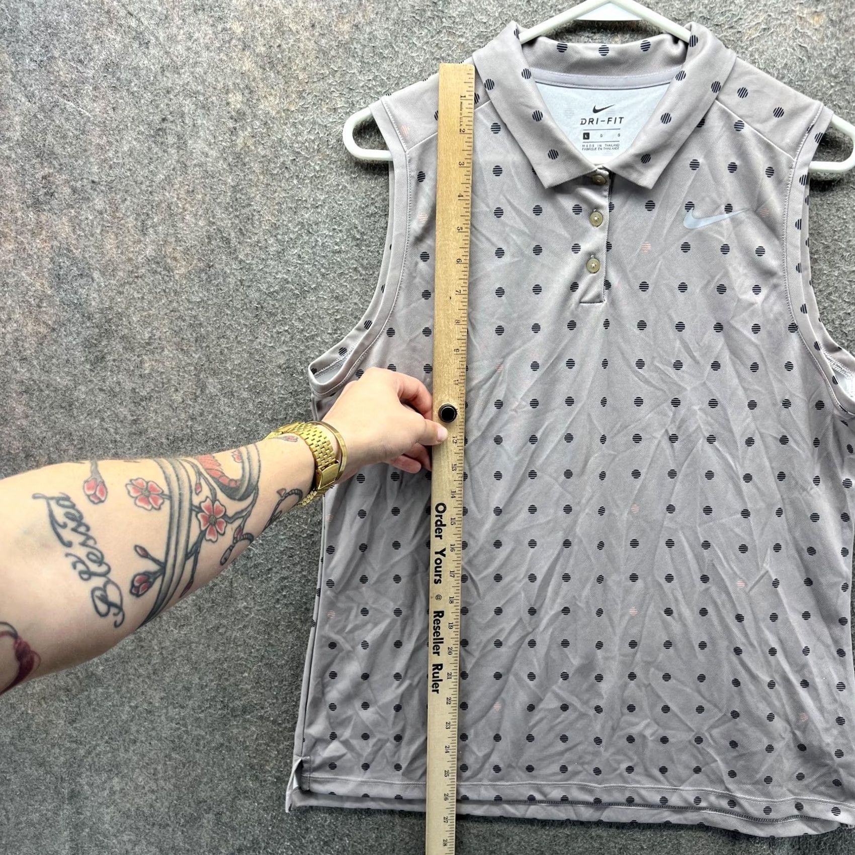 Nike Nike Dri-FIT Polo Shirt Women Large Gray Polka Dot Sleeveless Golf 930381-027 Size L / US 10 / IT 46 - 6 Thumbnail