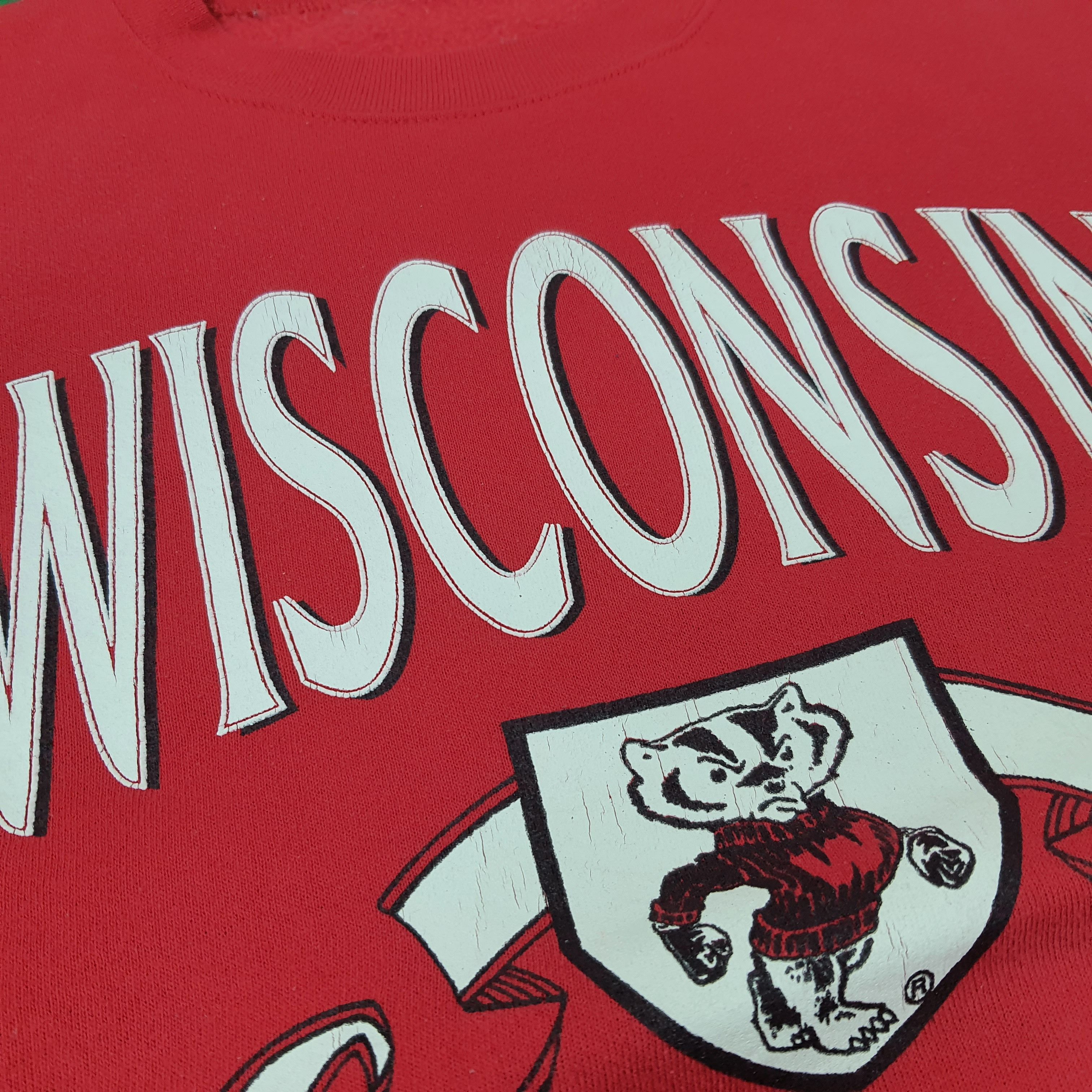 Other Vintage Wisconsin Badgers NFL Team Sweatshirt C243N18 Size US L / EU 52-54 / 3 - 2 Thumbnail