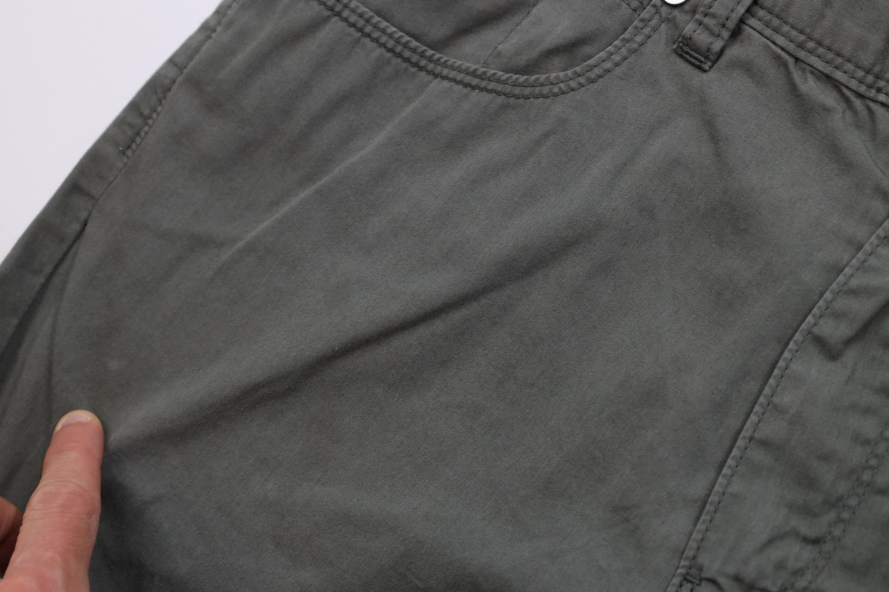 Hugo Boss Vintage Hugo Boss Straight Leg Chino Pants Trousers Gray Size US 32 / EU 48 - 7 Thumbnail