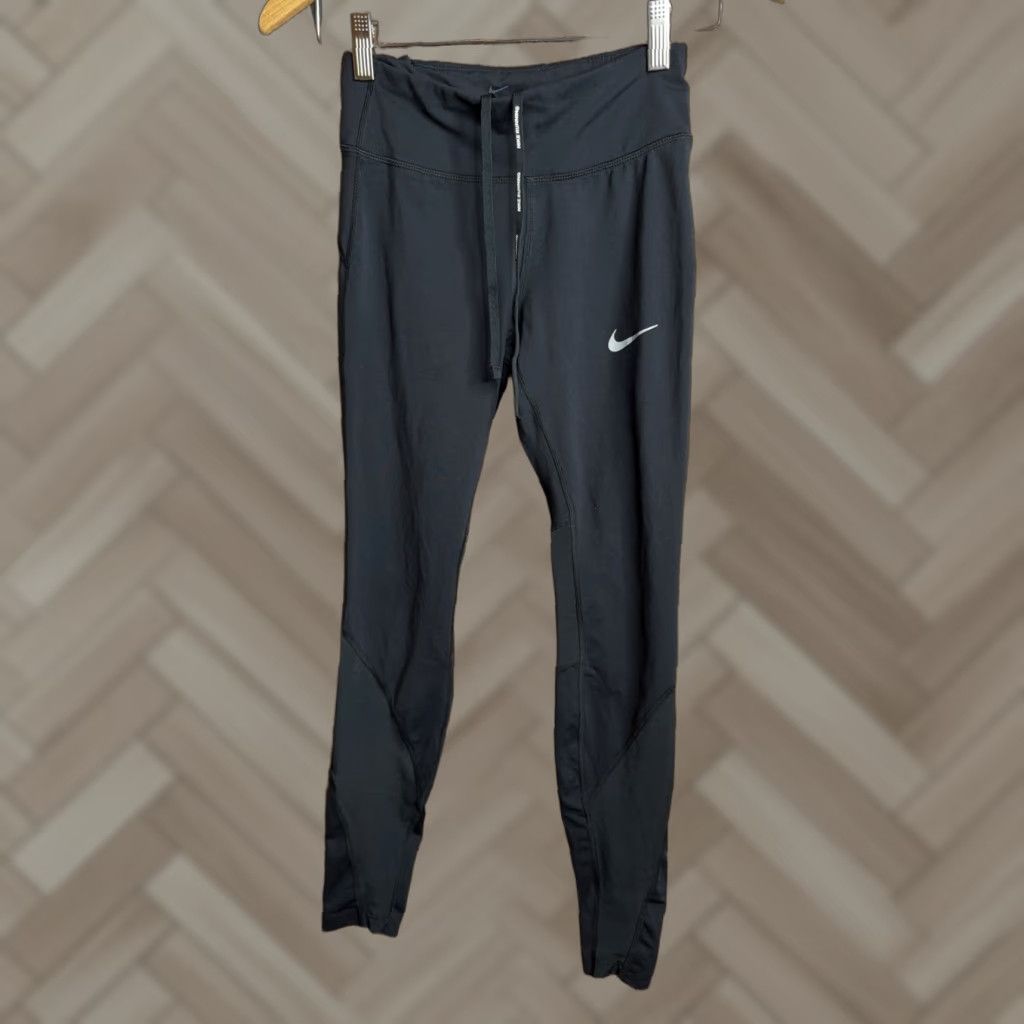 Nike Nike Women's Epic Lux Black Leggings Pockets Size XS Activewear, Running, Gym & Training, Cross Training, Athleisure, 140 Size 26" / US 2 / IT 38 - 1 Thumbnail
