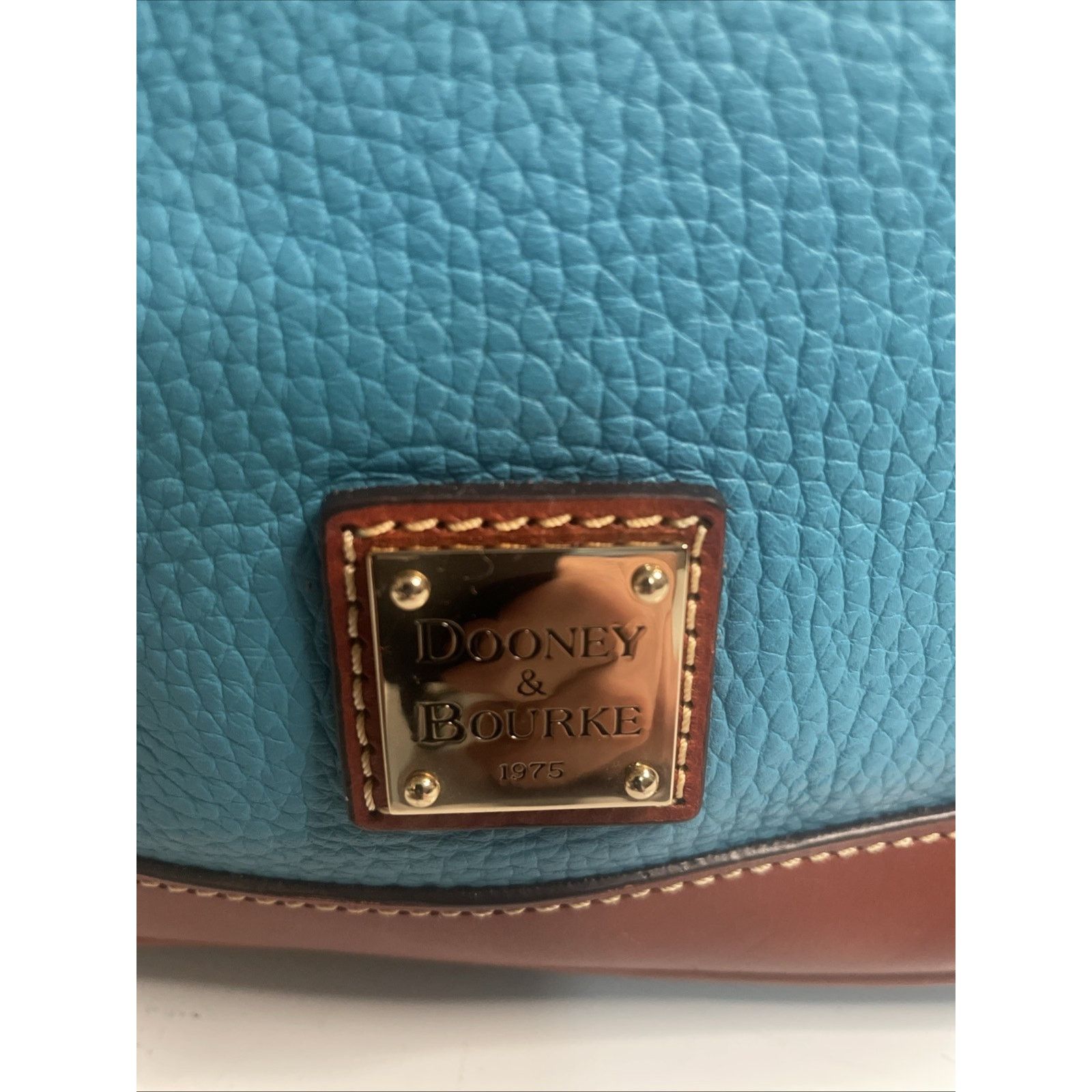 Dooney & Bourke Dooney & Bourke Pebble Grain Zip Satchel in Calypso - EUC Size ONE SIZE - 3 Thumbnail