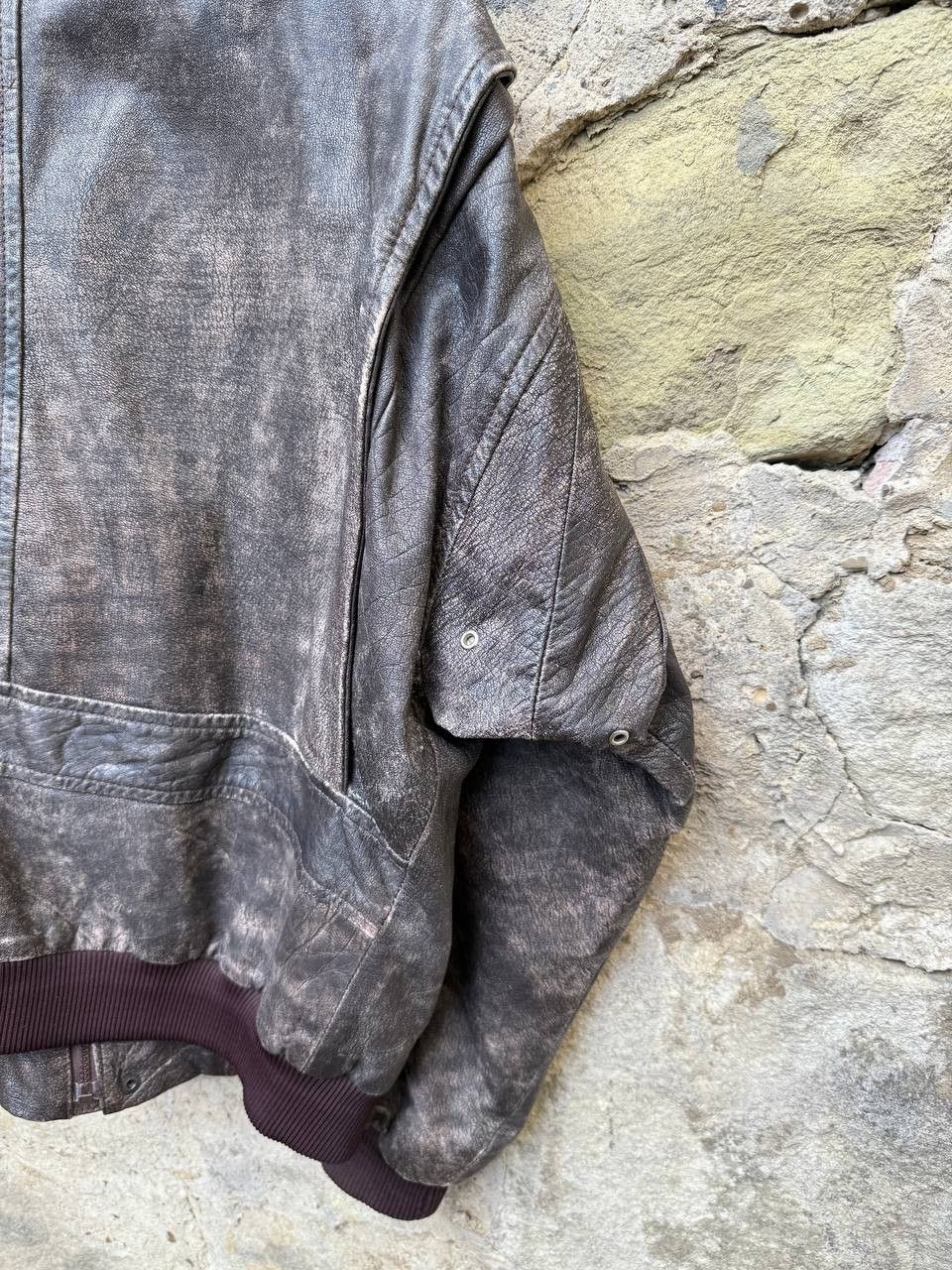 Vintage Vintage 90s Oversized Distressed Leather Bomber Jacket Size US XL / EU 56 / 4 - 10 Thumbnail