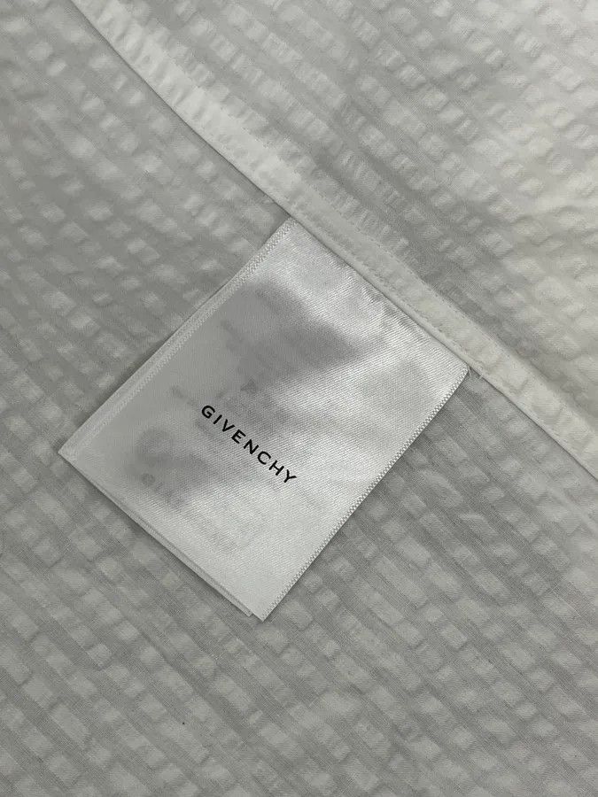 Givenchy Givenchy White Shirt With 4G Embroidered Size US L / EU 52-54 / 3 - 11 Thumbnail