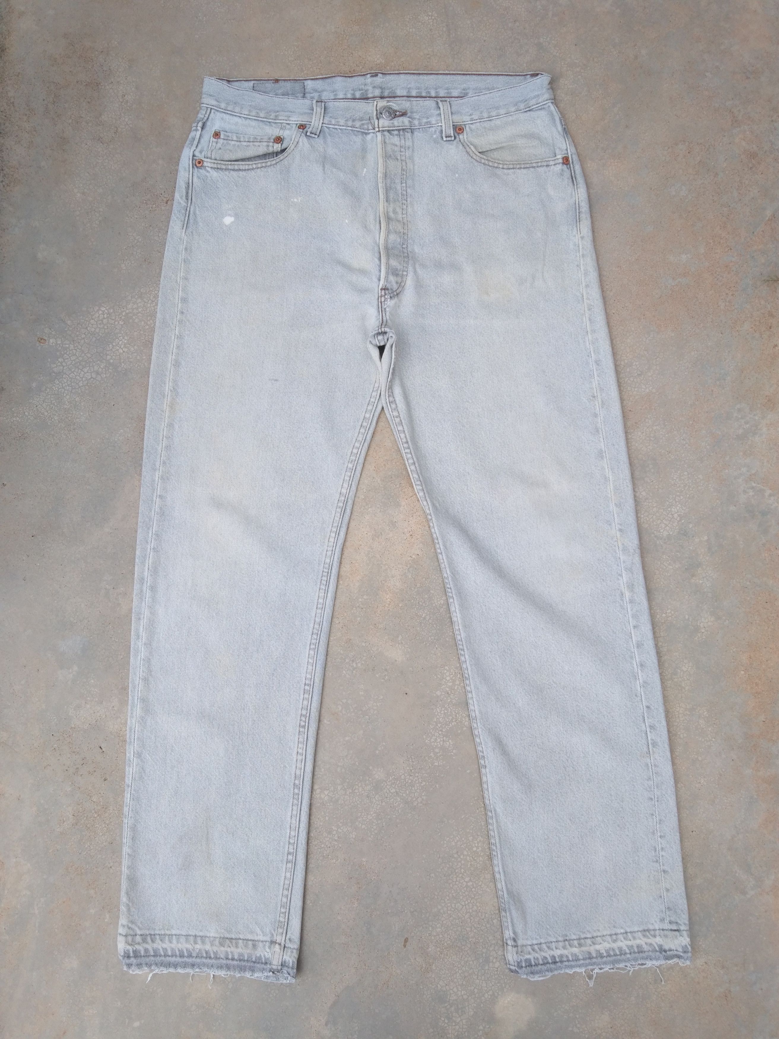 Levi's × Vintage 90s Vintage Levis 501 Made In USA Distressed Jeans 34x31 Size US 34 / EU 50 - 1 Thumbnail