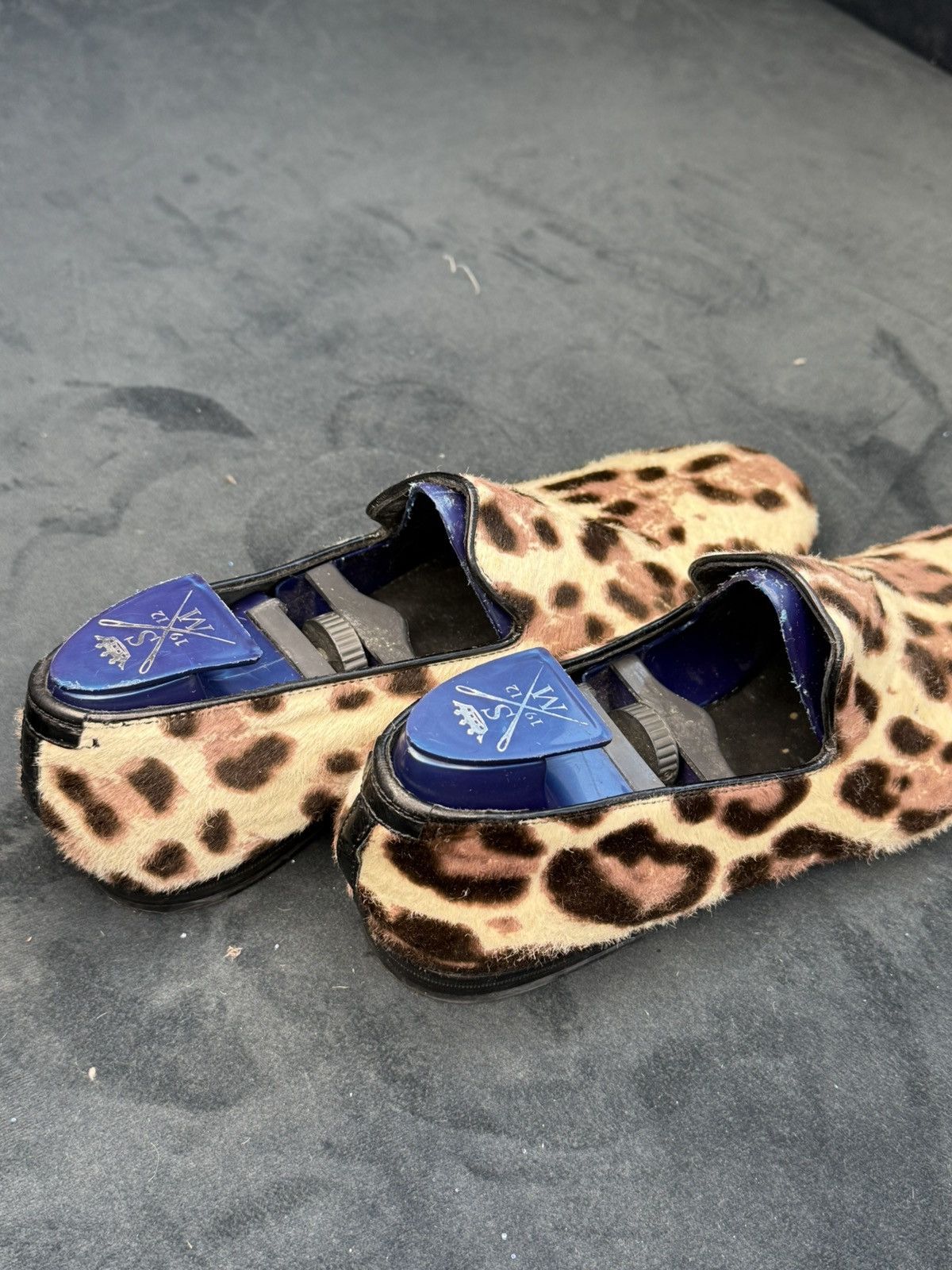 Jimmy Choo Rare Jimmy Choo loafers in pony hair leather UK 9 Size US 9 / EU 42 - 4 Thumbnail