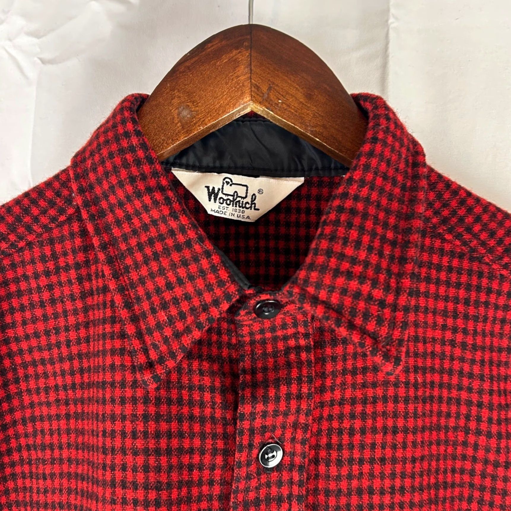 Vintage VINTAGE Woolrich Flannel Shirt Mens L Red Black Micro Check Wool Blend Made USA Shirt Mens L Red Black Micro Check Wool Blend Made USA Size US L / EU 52-54 / 3 - 3 Thumbnail