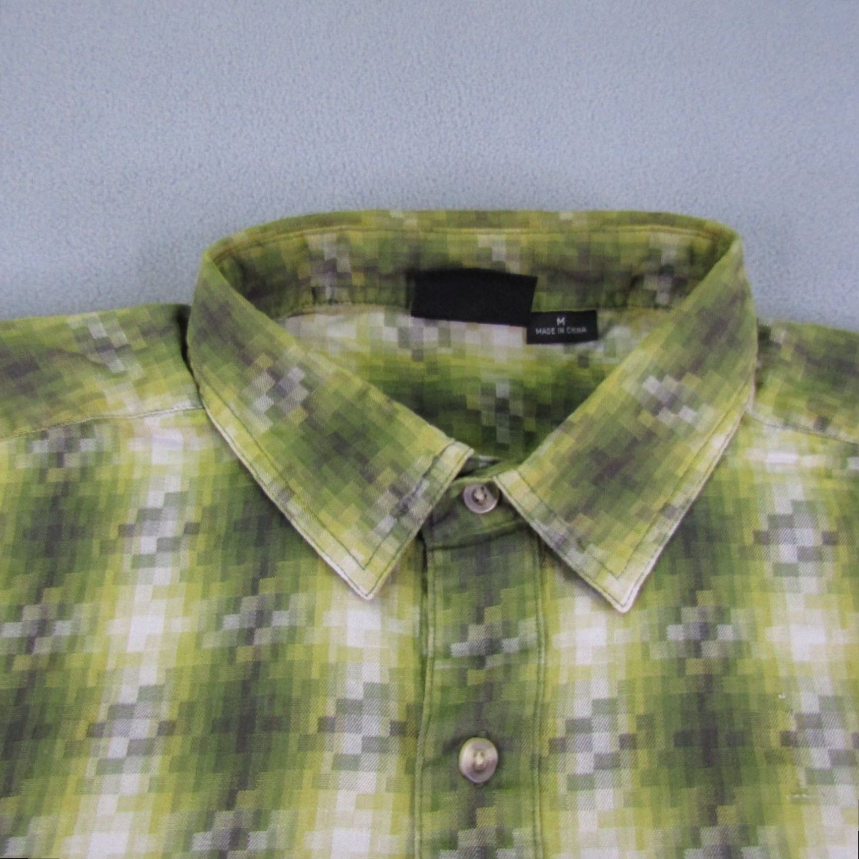 Mountain Hardwear VINTAGE Mountain Hardwear Shirt Mens Medium Green Plaid Button Up Camp Hiking Outdoors Size US M / EU 48-50 / 2 - 2 Thumbnail