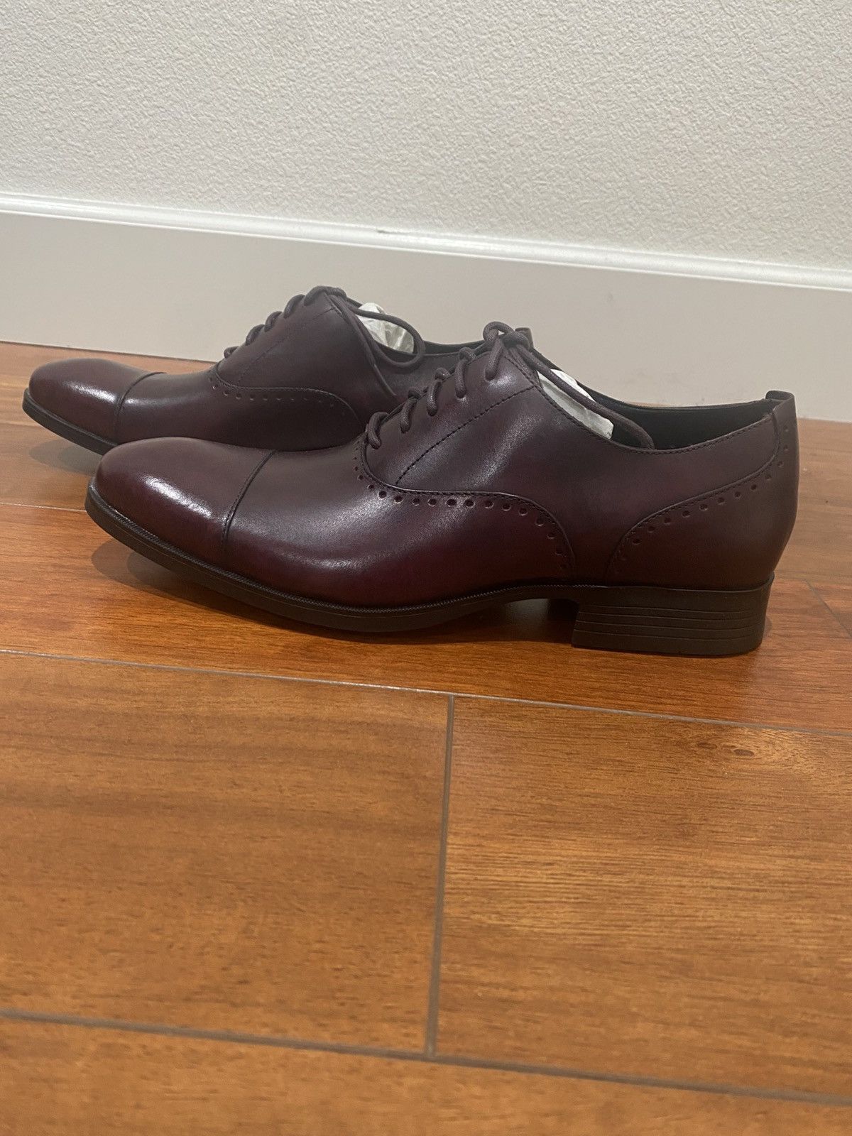Cole Haan Cole Haan - Cap Toe Oxford - Cordovan - US 9.5 Size US 9.5 / EU 42-43 - 3 Thumbnail