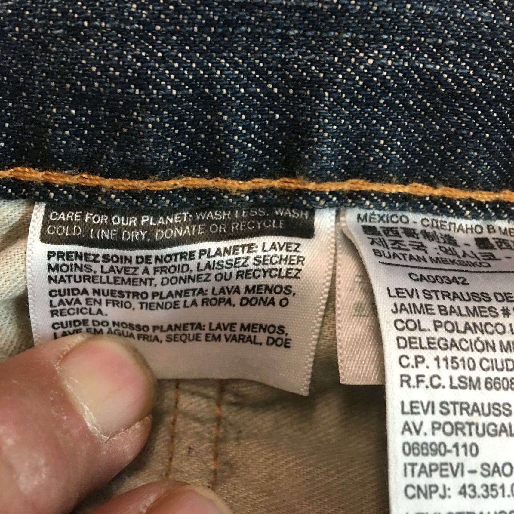 Levi's Vintage Levi's 559 Mens Straight Leg Relaxed Fit Jeans Size 36X30 Blue Denim Casual Size US 38 / EU 54 - 6 Thumbnail