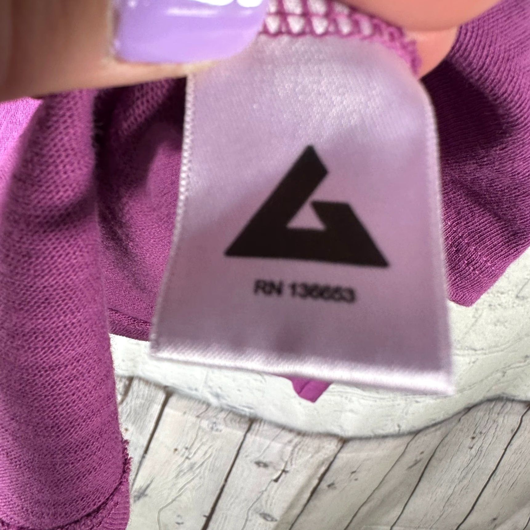 Vintage American Giant Womens T-Shirt Long Sleeve Slub Cotton Purple Magenta Crew Neck S Size S / US 4 / IT 40 - 3 Thumbnail