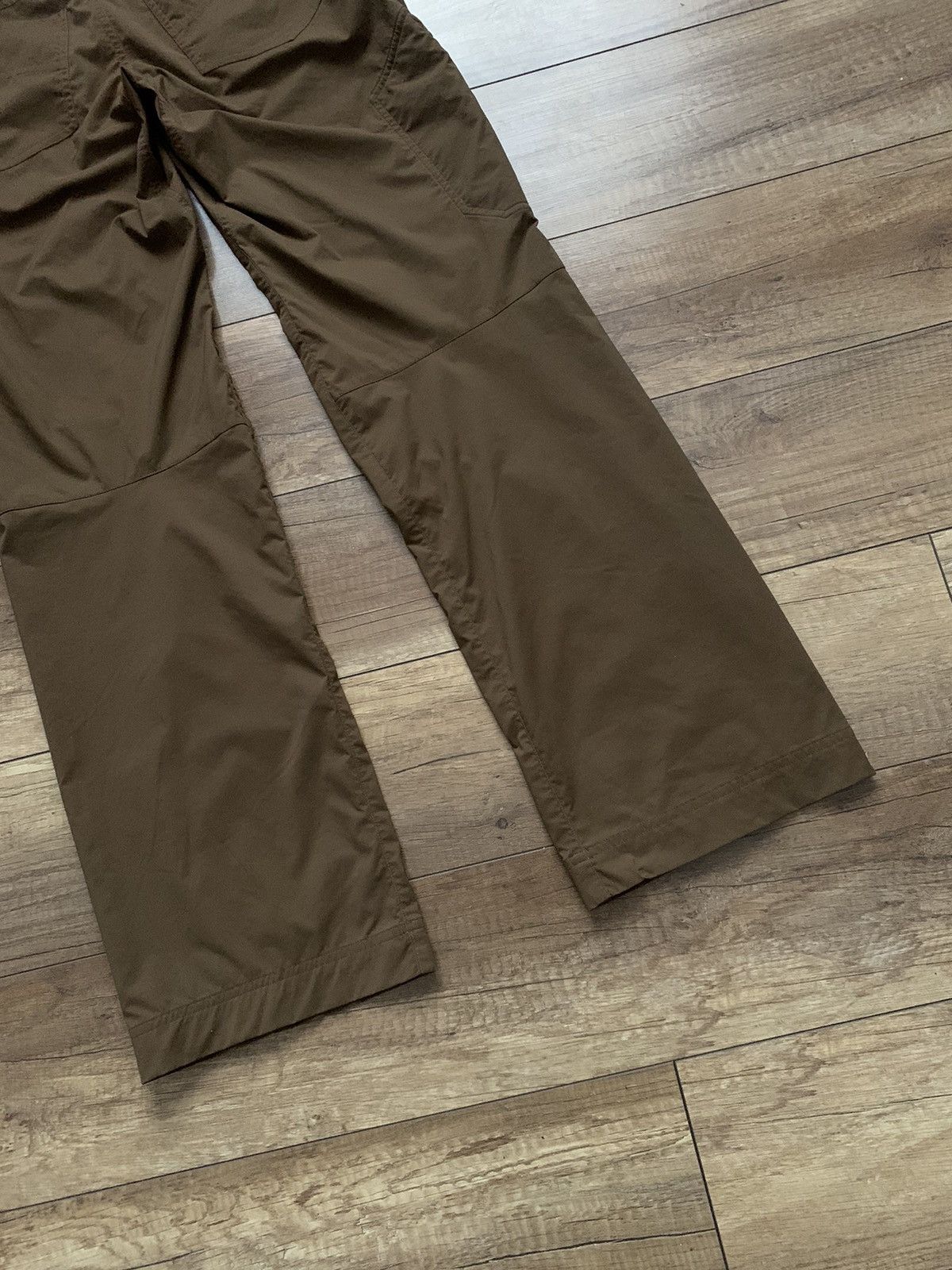 Arc'teryx Arcteryx Brown Nylon Pants Womens Vintage Size 32" / US 10 / IT 46 - 10 Thumbnail