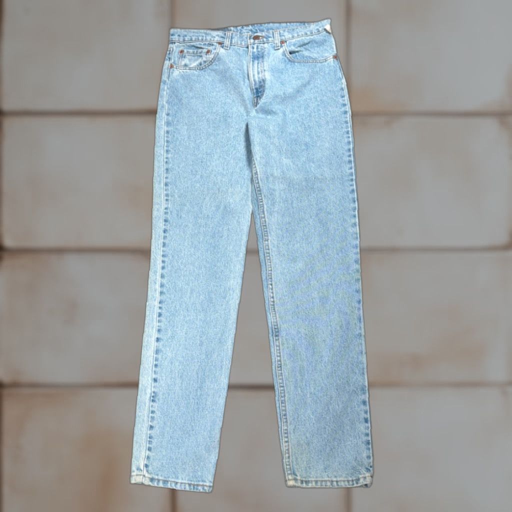 Levi's VINTAGE Levi's 512 Jeans Mens 32x32 Blue Light Wash Denim Deadsock USA 90s Slim Tapered 5-Pocket Mens Waist 32 Inseam 32 Size US 32 / EU 48 - 1 Thumbnail