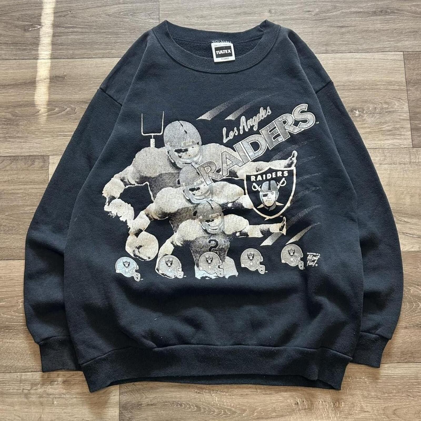 NFL Vintage 90s Los Angeles Raiders Rare black NFL sweatshirt XL Size US XL / EU 56 / 4 - 1 Thumbnail