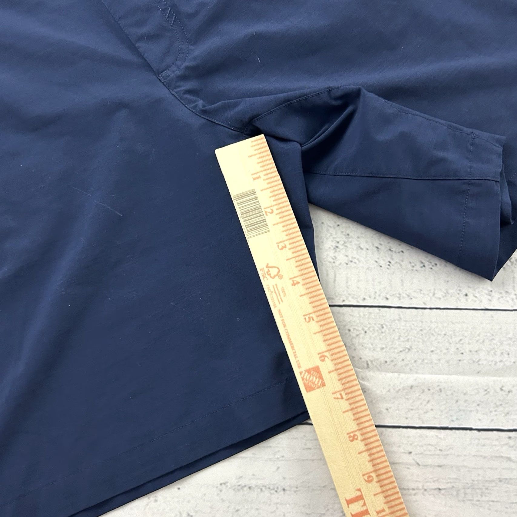Fabletics Fabletics Casual Flat Front Shorts Men L Blue 7" Chino Flat Front Inseam 7 in Casual Shorts Mens Blue 7" Size US 33 - 5 Thumbnail