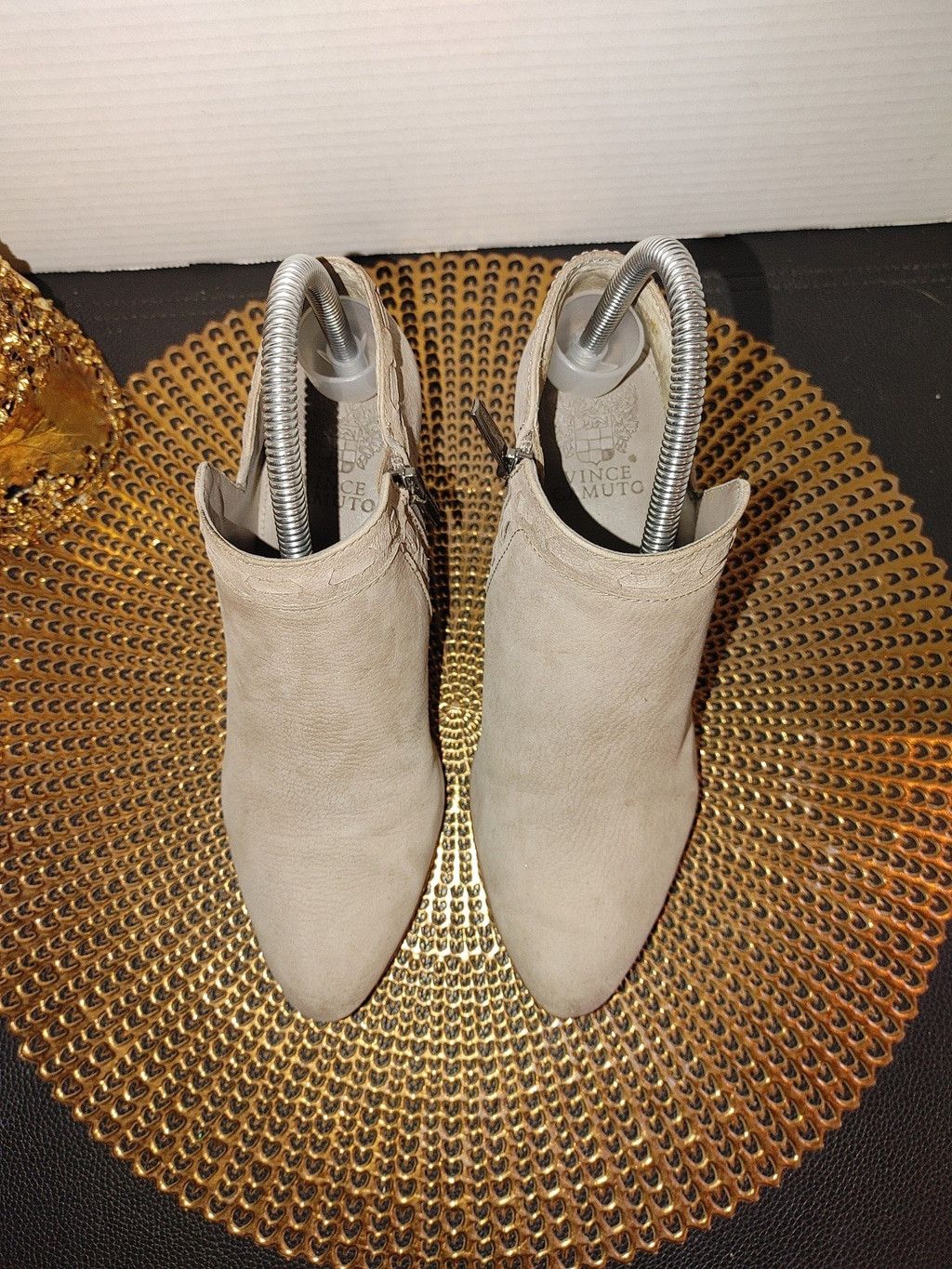 Vince Camuto Vince Camuto Nenva Booties Size 7M Size US 7 / IT 37 - 4 Thumbnail