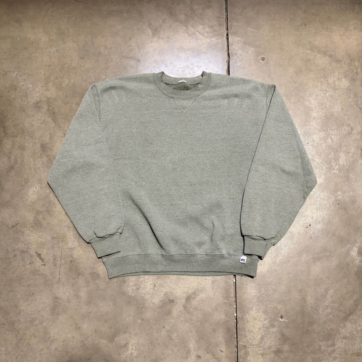 Russell Athletic Vintage Russell Athletic Crewneck Sweatshirt Blank 90s USA Size US L / EU 52-54 / 3 - 1 Thumbnail
