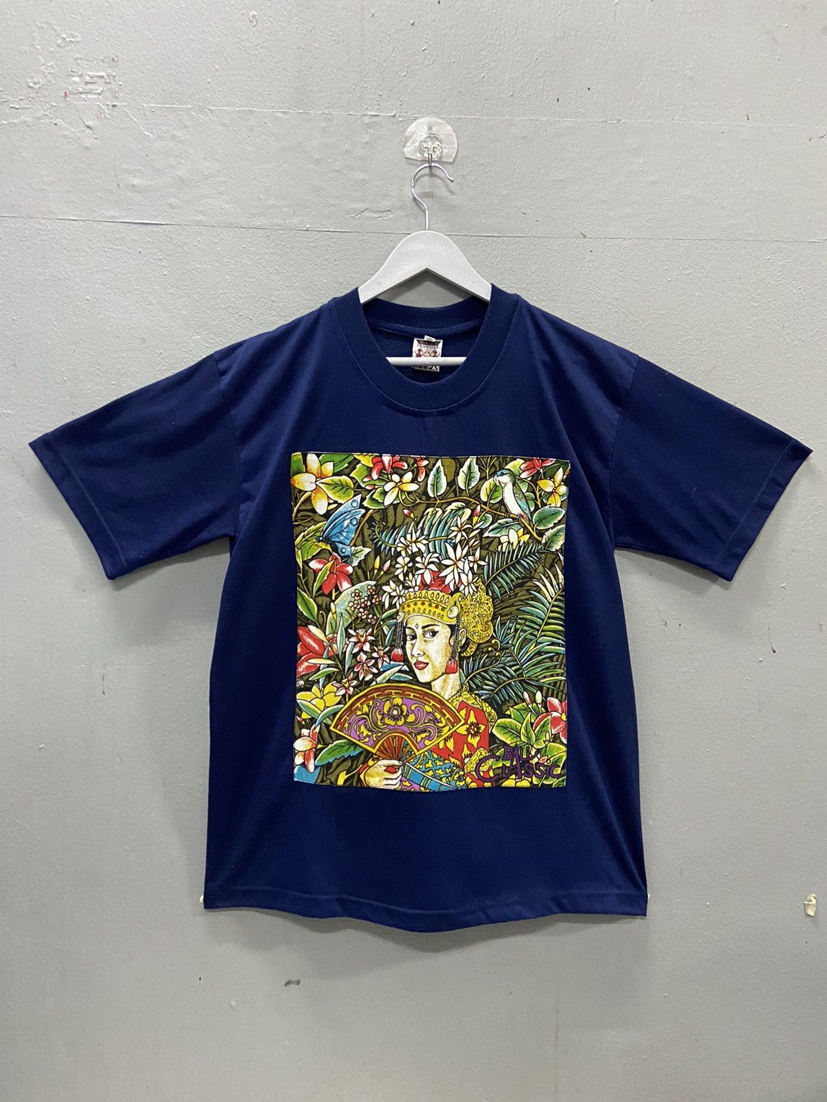 Handmade VINTAGE BALI PRIMITIVE HANDMADE ART SHORT SLEEVE TEE SHIRT Size US L / EU 52-54 / 3 - 1 Thumbnail
