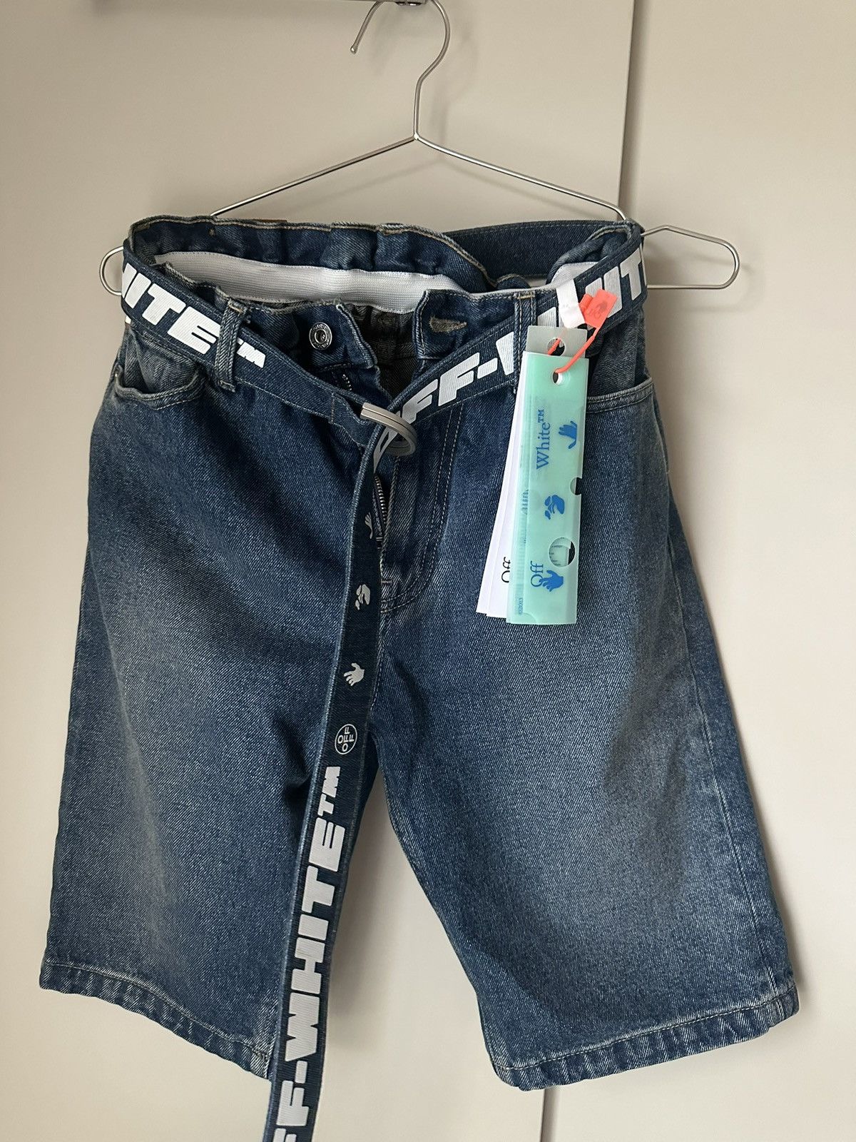 Off-White Off White Shorts Size US 29 - 1 Thumbnail
