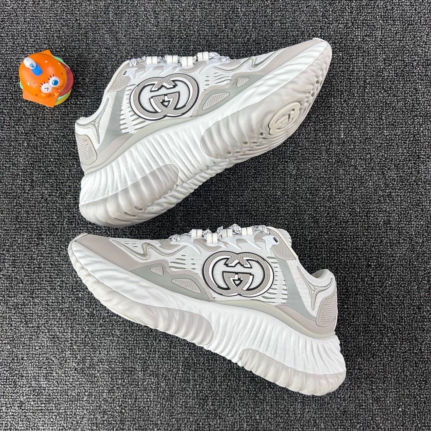 Gucci Gucci GG Sneakers Women's White & Gray Colorblock 37 Size US 6.5 / IT 36.5 - 3 Thumbnail
