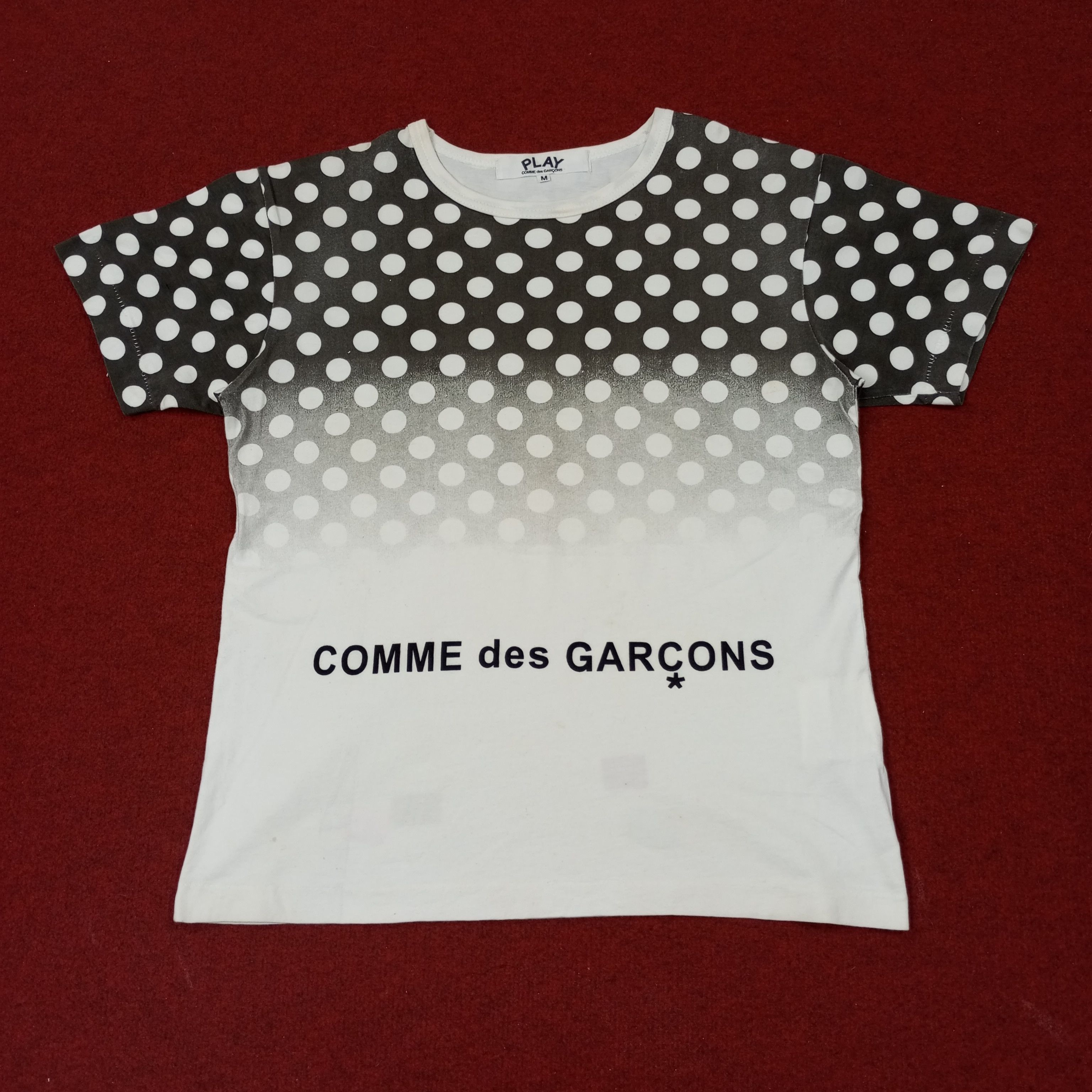 Comme des Garcons PLAY Comme des Garcons Play Fashion Brand Tshirt c249n119 Size US M / EU 48-50 / 2 - 1 Thumbnail