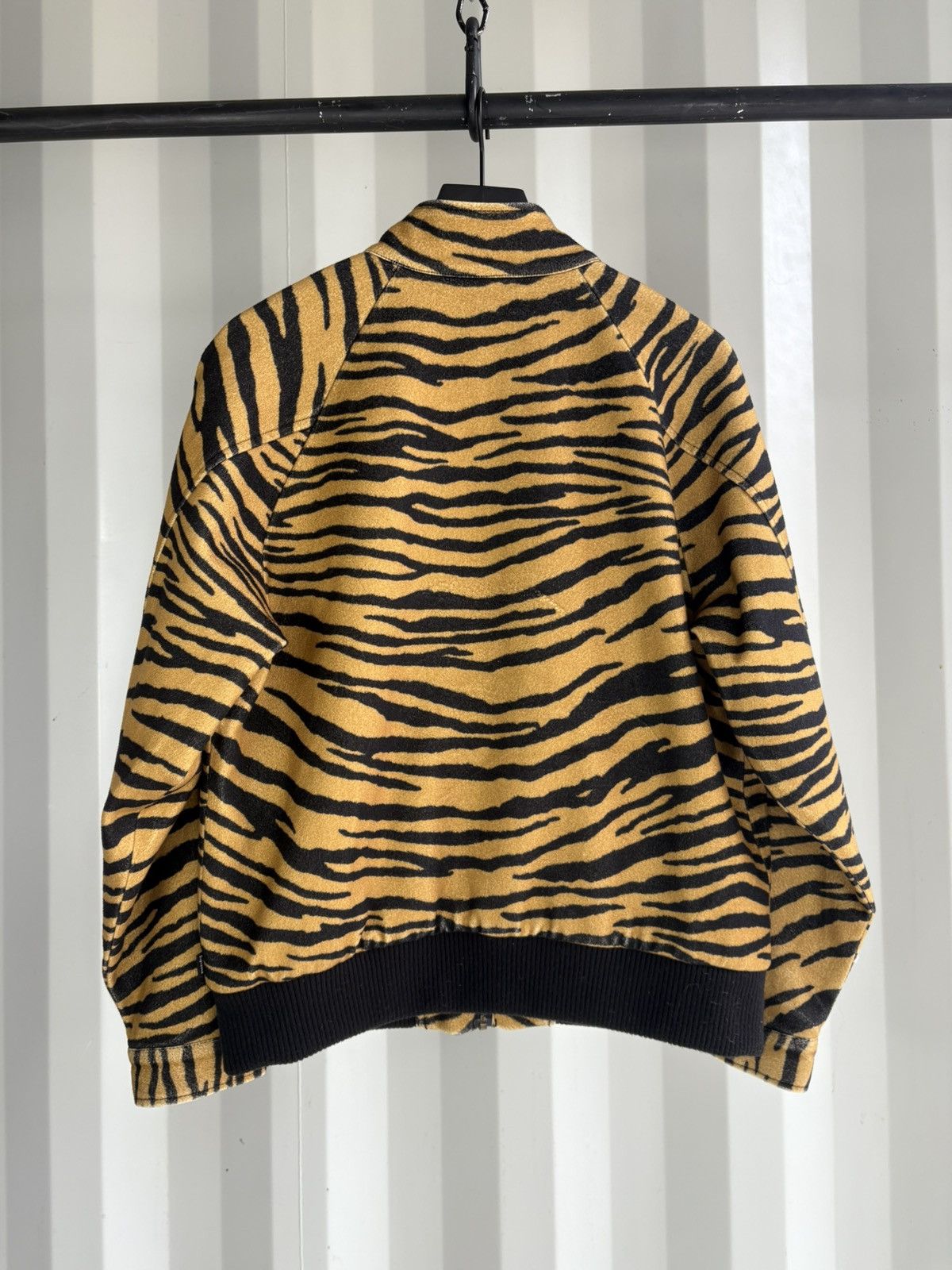 Loro Piana Supreme Loro Piana Tiger Print Wool Jacket Size US M / EU 48-50 / 2 - 5 Thumbnail
