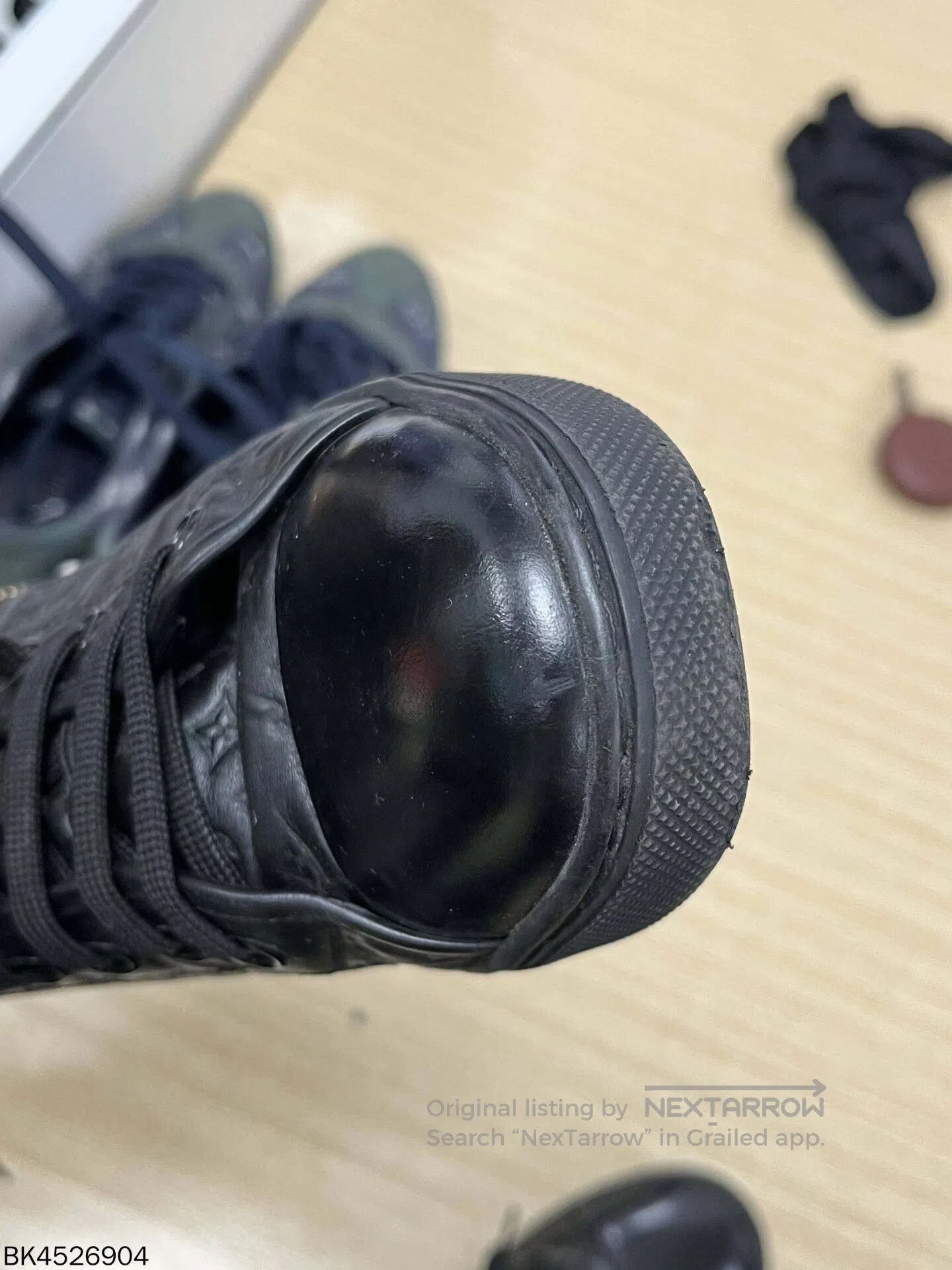Louis Vuitton louis vuitton high-top leather sneakers size 37. Size US 5 / EU 37 - 5 Thumbnail
