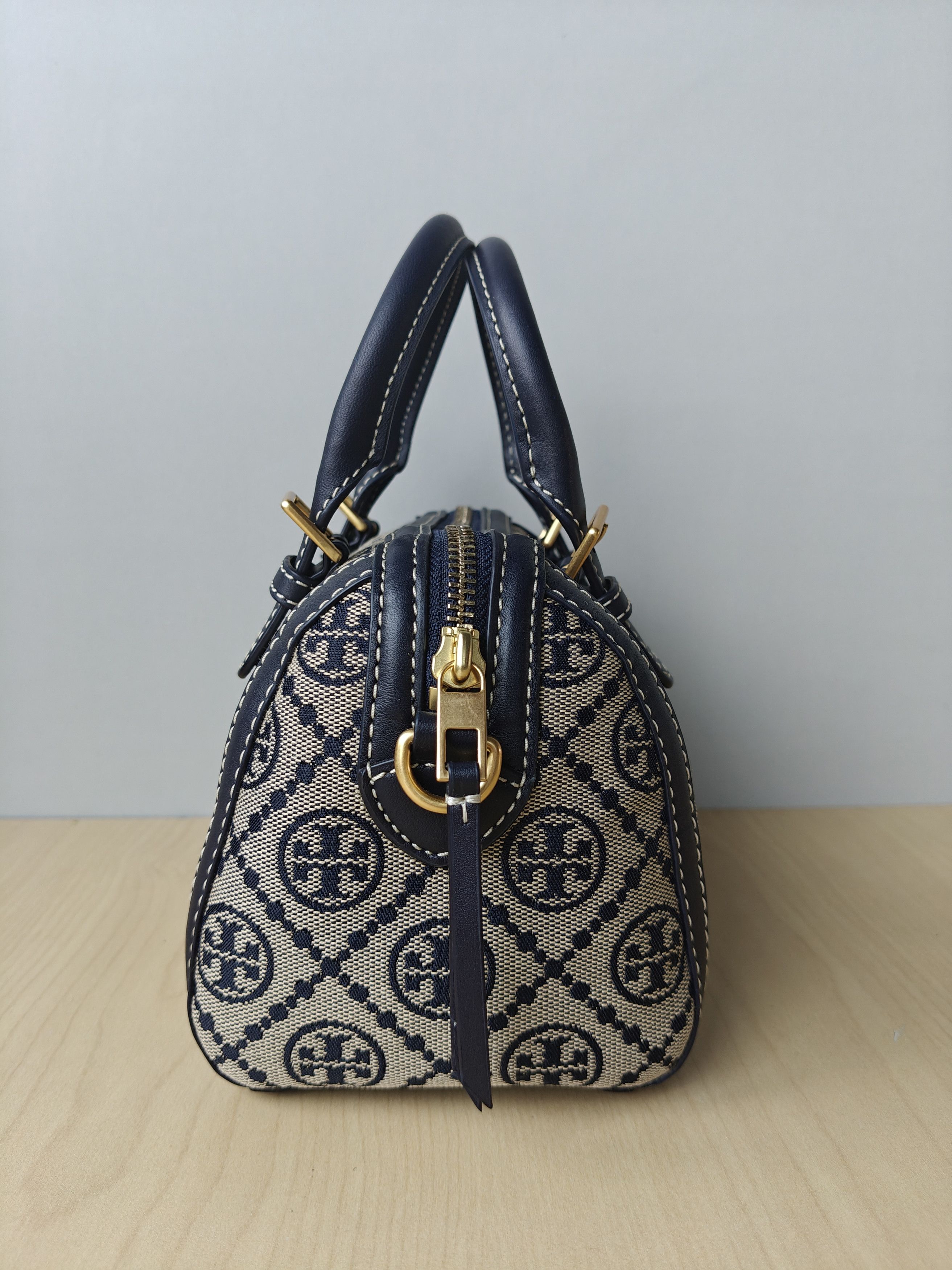 Tory Burch T Monogram Jacquard Mini Barrel bag Free Shipping VATP/6177 Size ONE SIZE - 3 Thumbnail