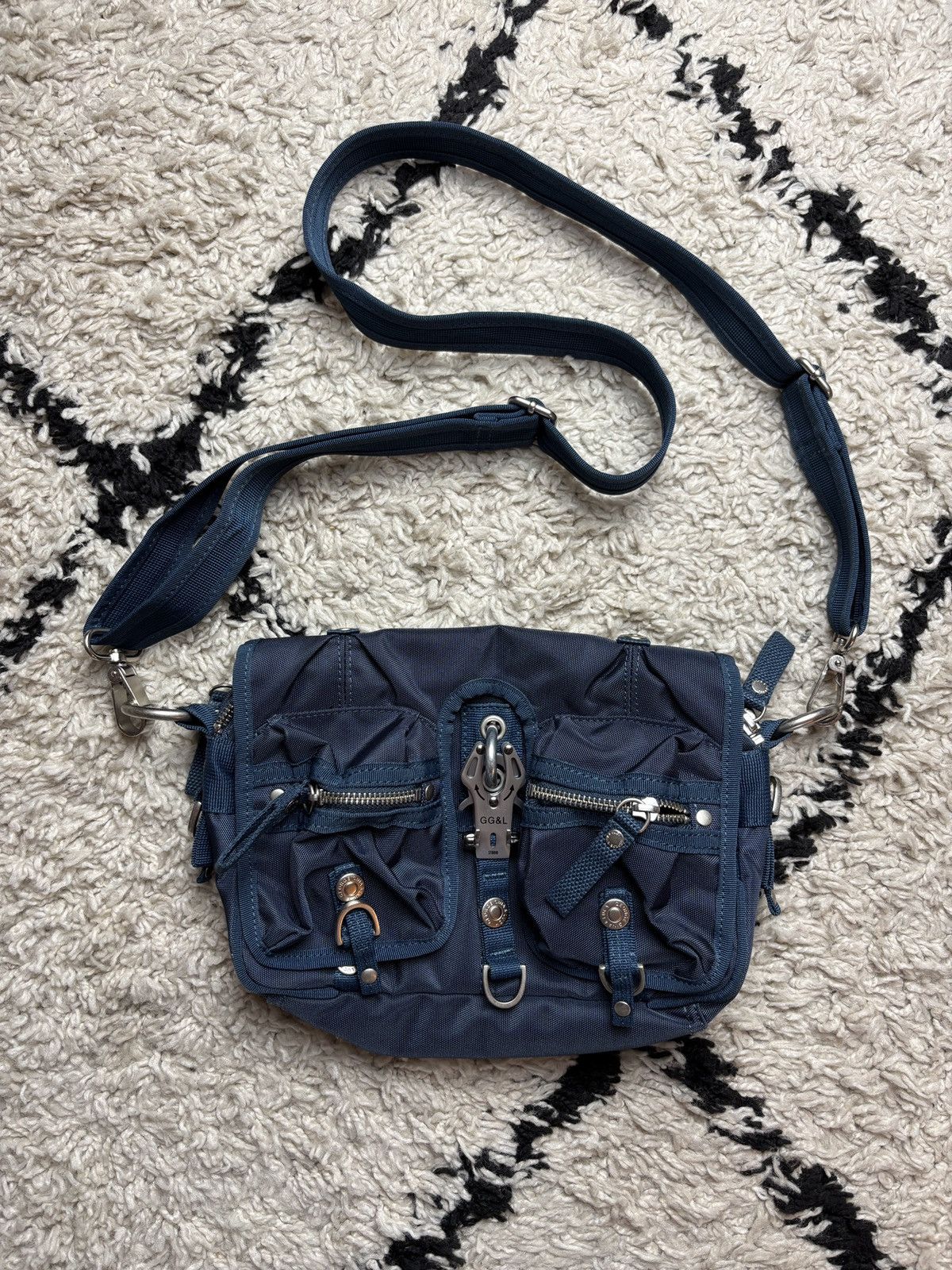 George Gina & Lucy George Gina & Lucy Vintage GGL Shoudler Bag Y2K Simplyjoy Size ONE SIZE - 1 Thumbnail