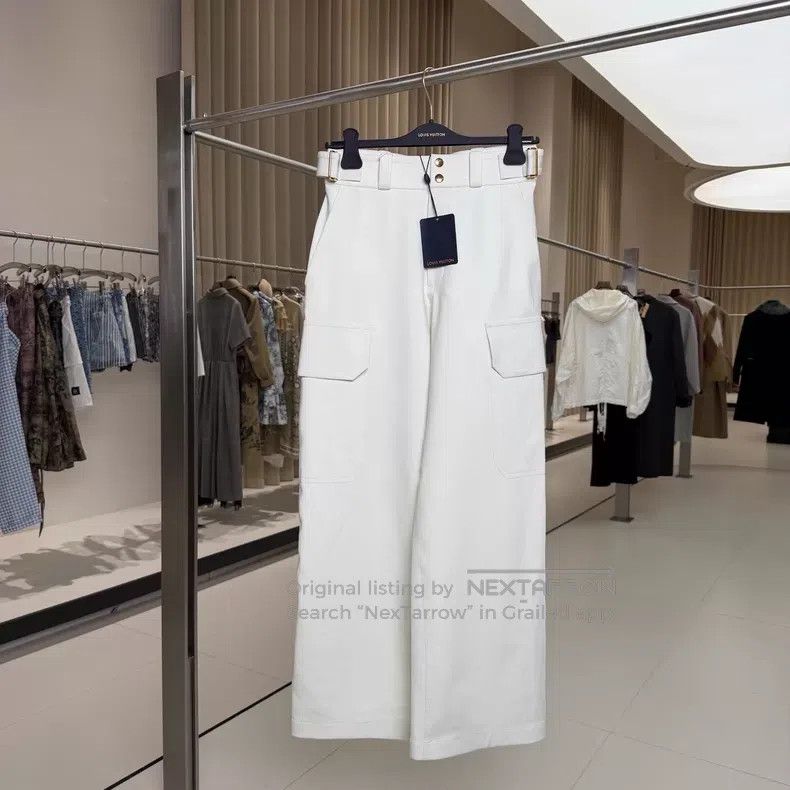 Louis Vuitton Louis Vuitton White nylon straight-leg pants Size US 38 / EU 54 - 1 Thumbnail