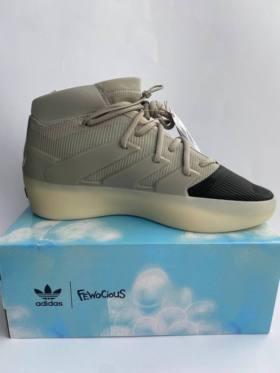 Adidas × Fear of God adidas Fear of God Athletics One Carbon Sesame size 13 Size US 13 / EU 46 - 10 Thumbnail