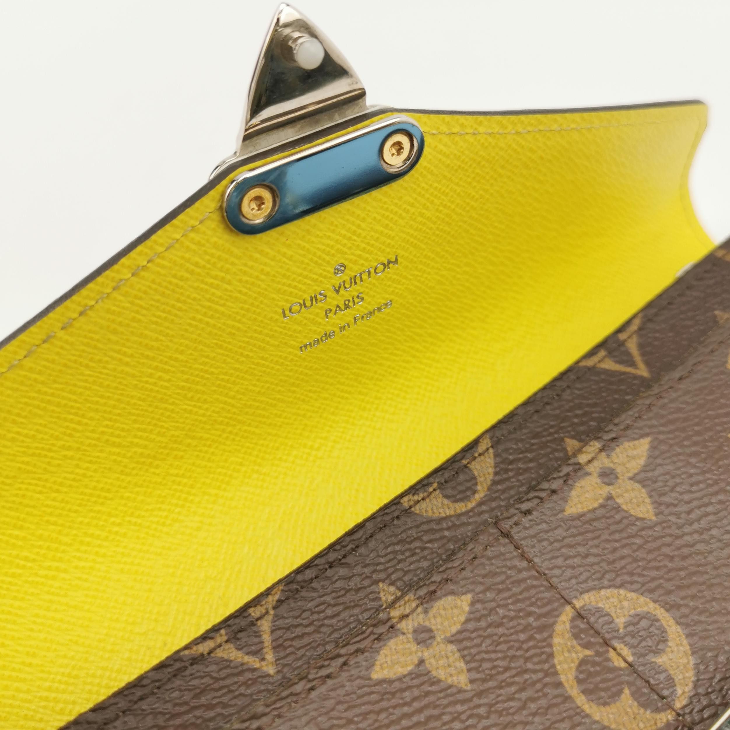 Louis Vuitton Louis Vuitton (LV) Sarah leather monogram snap wallet -y250 Size ONE SIZE - 3 Thumbnail