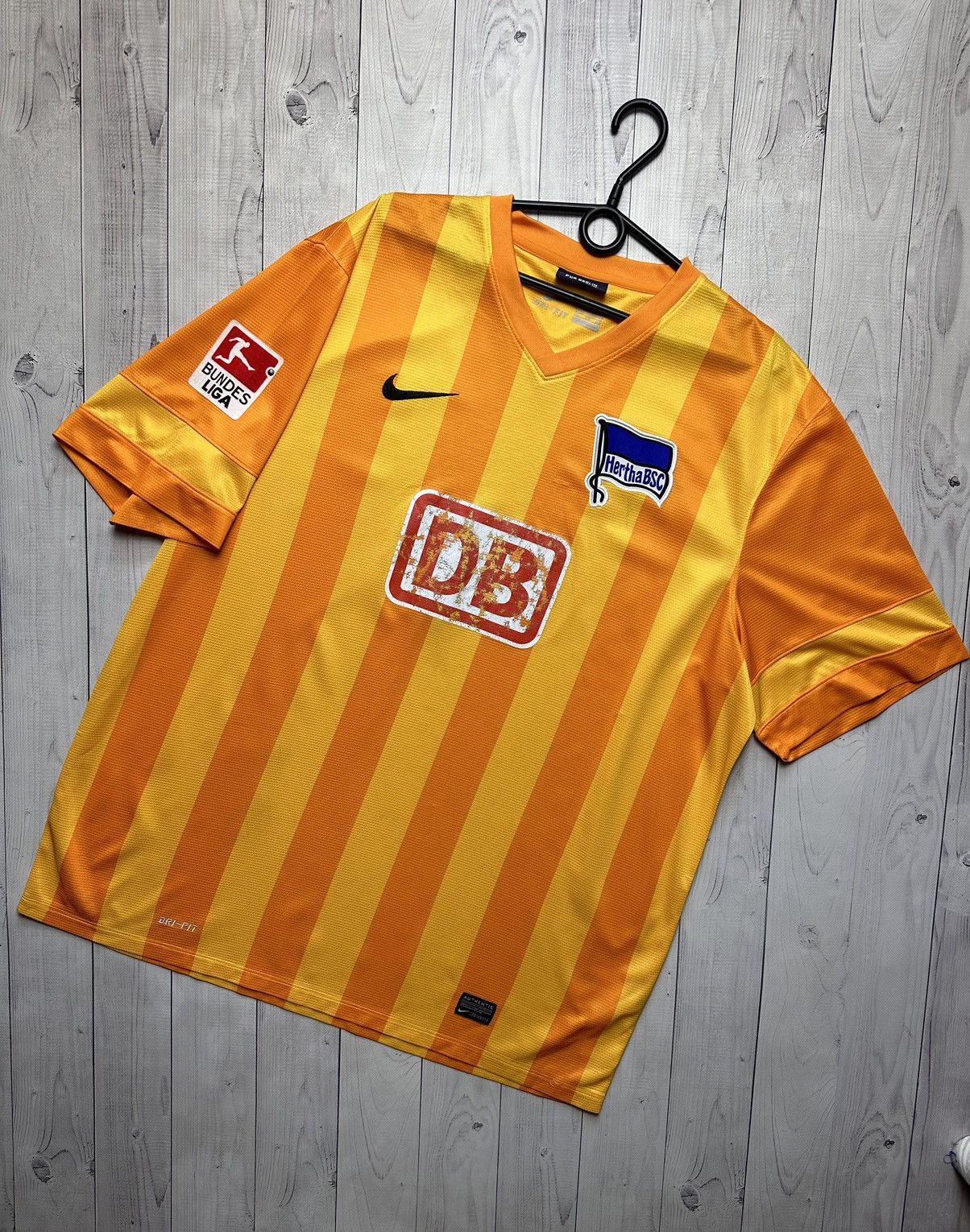 Nike × Vintage Vintage Nike Herta yellow rare soccer jersey size XXL Size US XXL / EU 58 / 5 - 1 Thumbnail