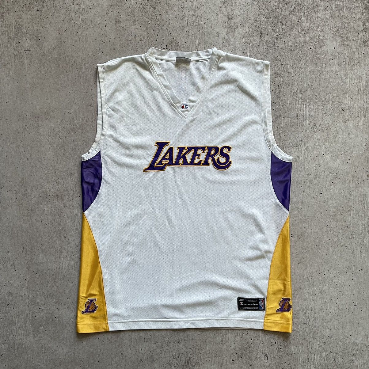 Champion × NBA × Vintage Lakers Champion vintage jersey NBA Size US XL / EU 56 / 4 - 1 Thumbnail