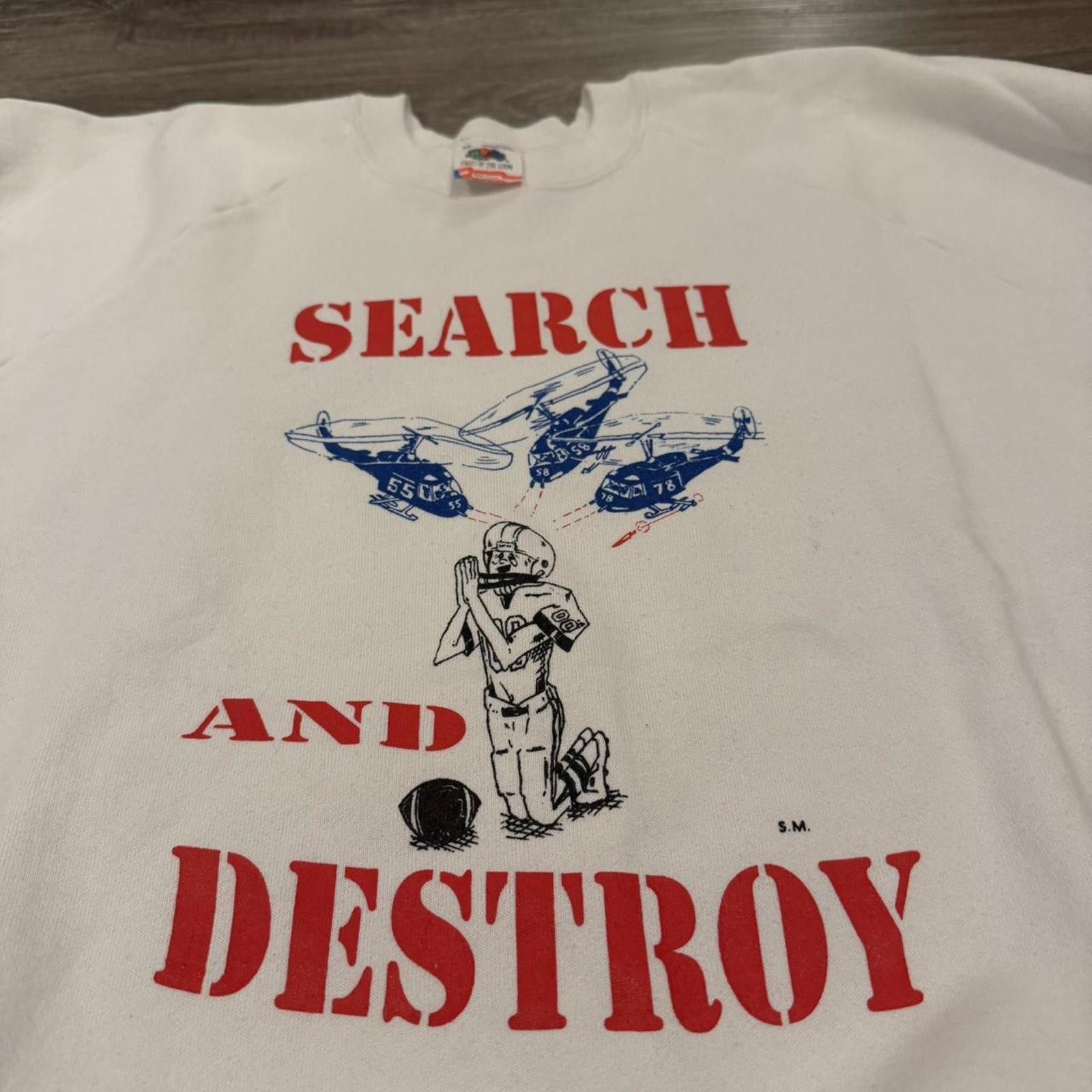 Fruit Of The Loom Vintage search and destroy football war crewneck sweatshirt Size US XL / EU 56 / 4 - 5 Thumbnail