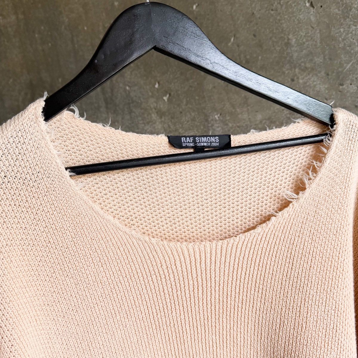 Raf Simons Raf Simons SS04 Runway THRASHED Elbow Patch Knit Sweater Size US XL / EU 56 / 4 - 8 Thumbnail