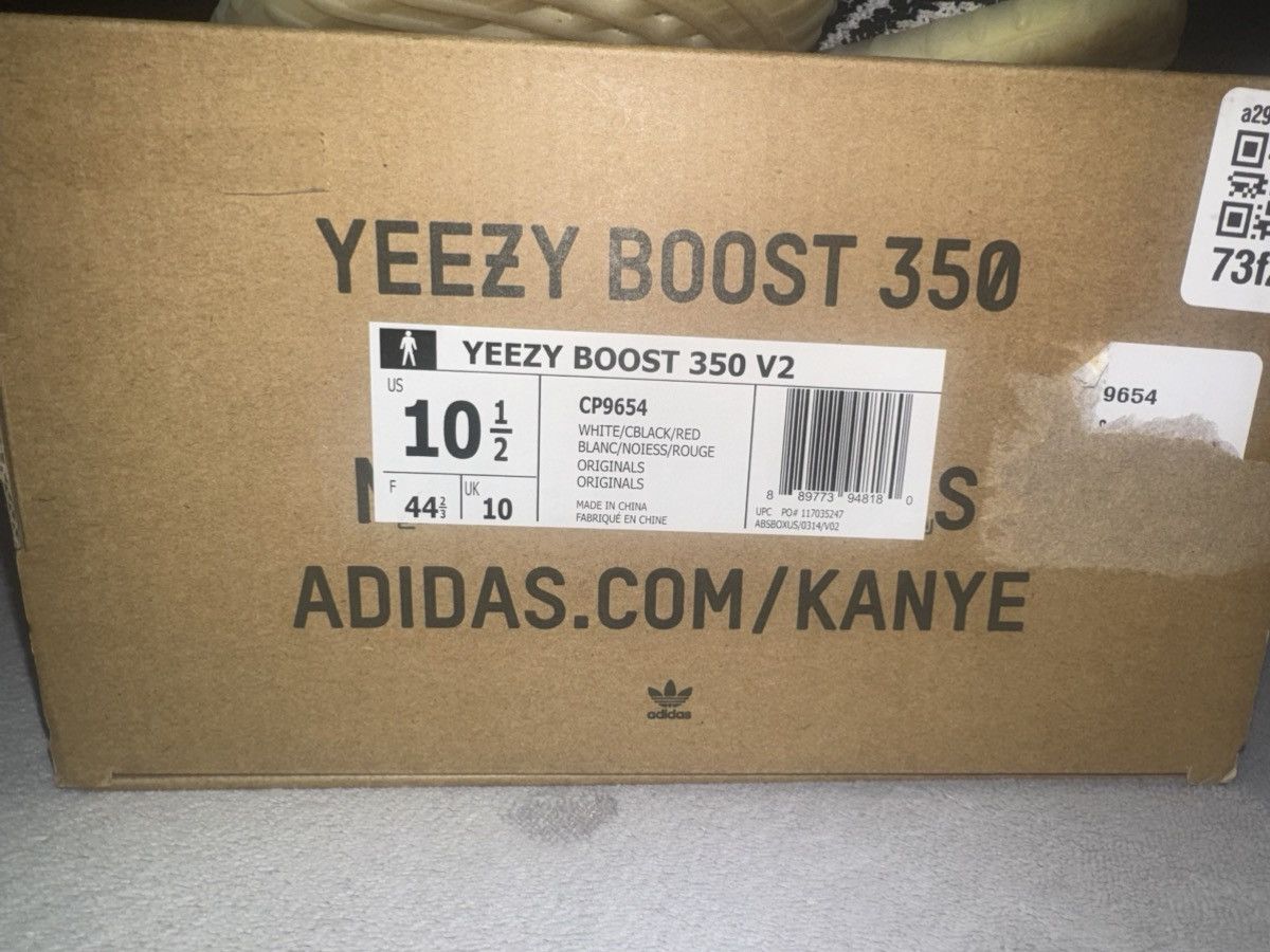 Other Yeezy 350 V2 Zebra Size US 10.5 / EU 43-44 - 4 Thumbnail