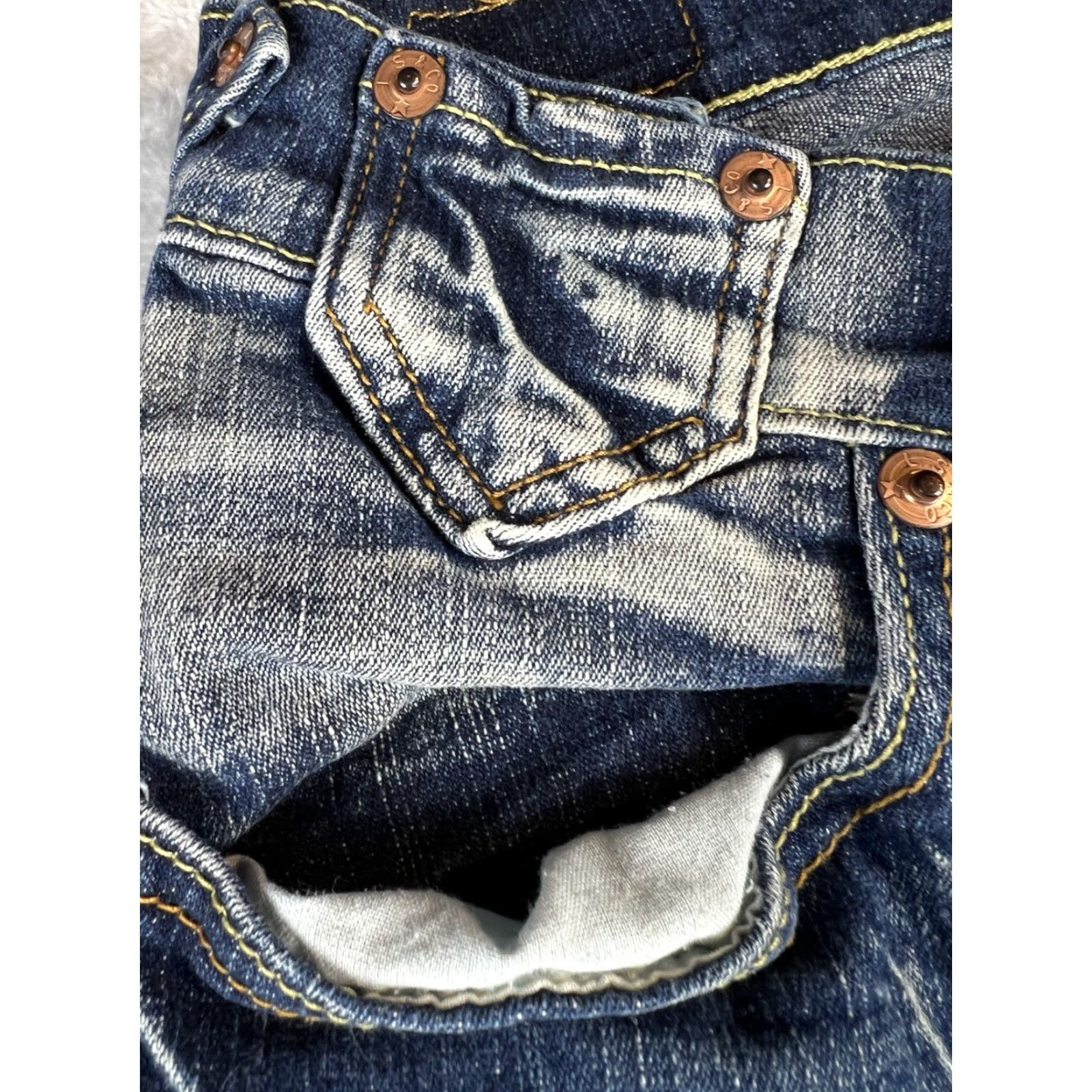 Levi's **Levi's 504 Women's Blue Straight Fit Jeans** User: Levi's 504 Women's Blue Straight Fit Jeans Size 30" / US 8 / IT 44 - 5 Thumbnail