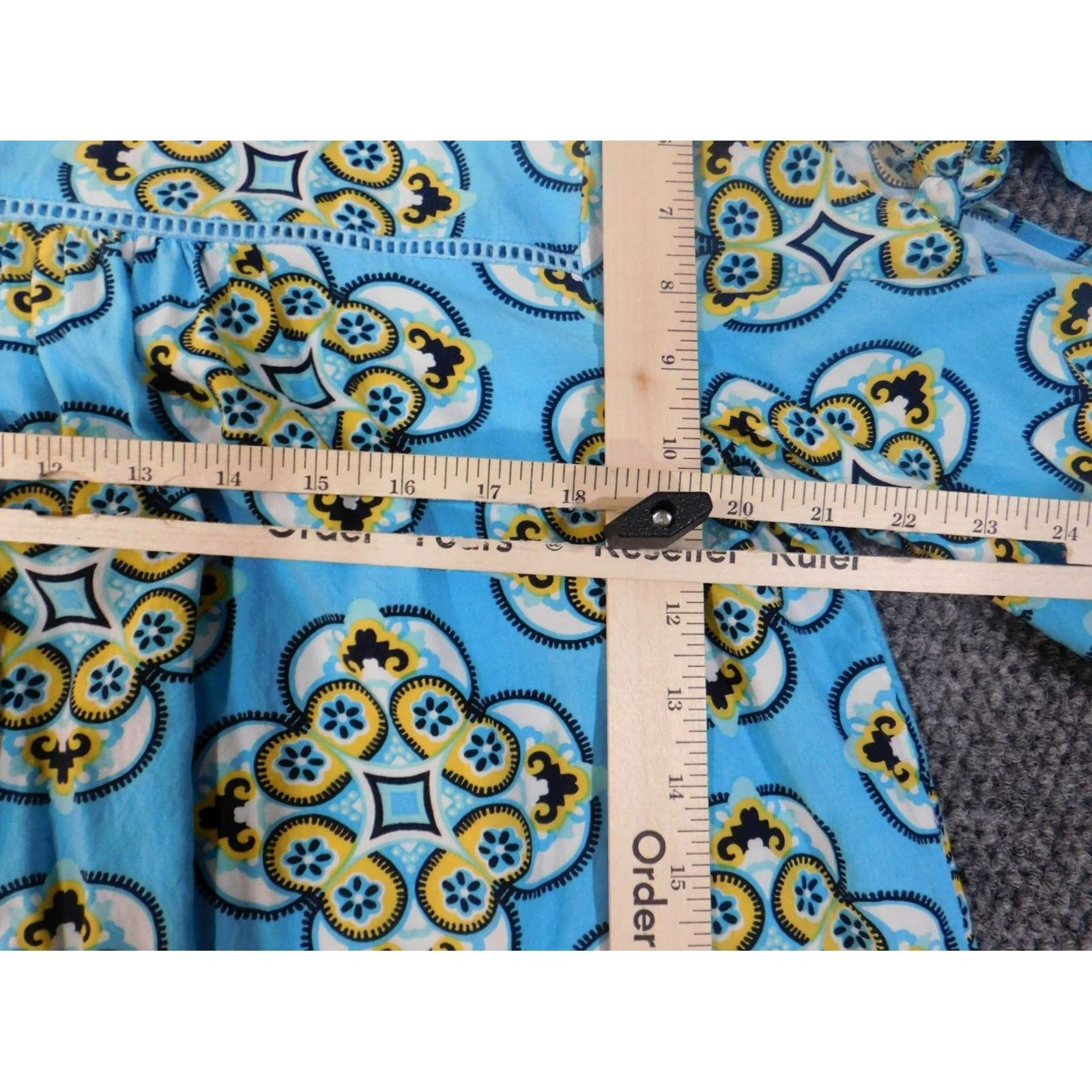 Vintage Crown & Ivy blouse Geometric Rayon Button Long Sleeve Round Neck Blue L Womens Regular fit, Pullover blouse Size L / US 10 / IT 46 - 6 Thumbnail