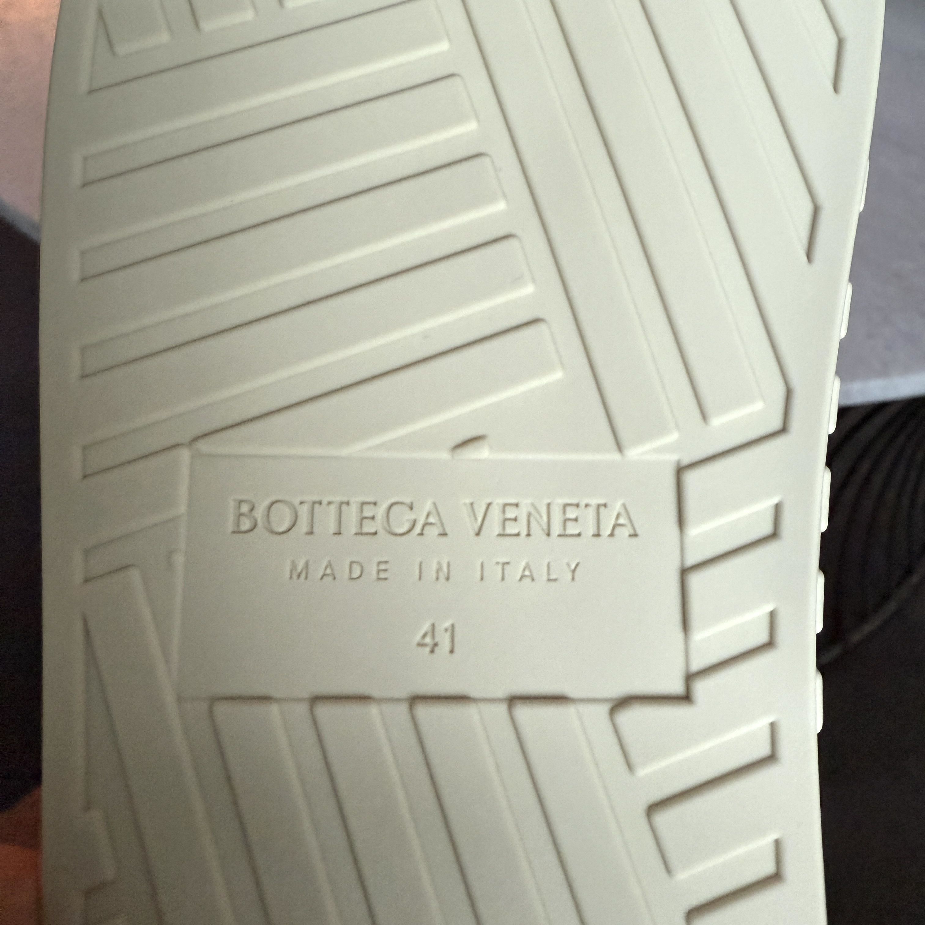 Bottega Veneta Bottega veneta 630039 Men's Off-white Rubber Slip-on Sandals Size US 8 / EU 41 - 13 Thumbnail