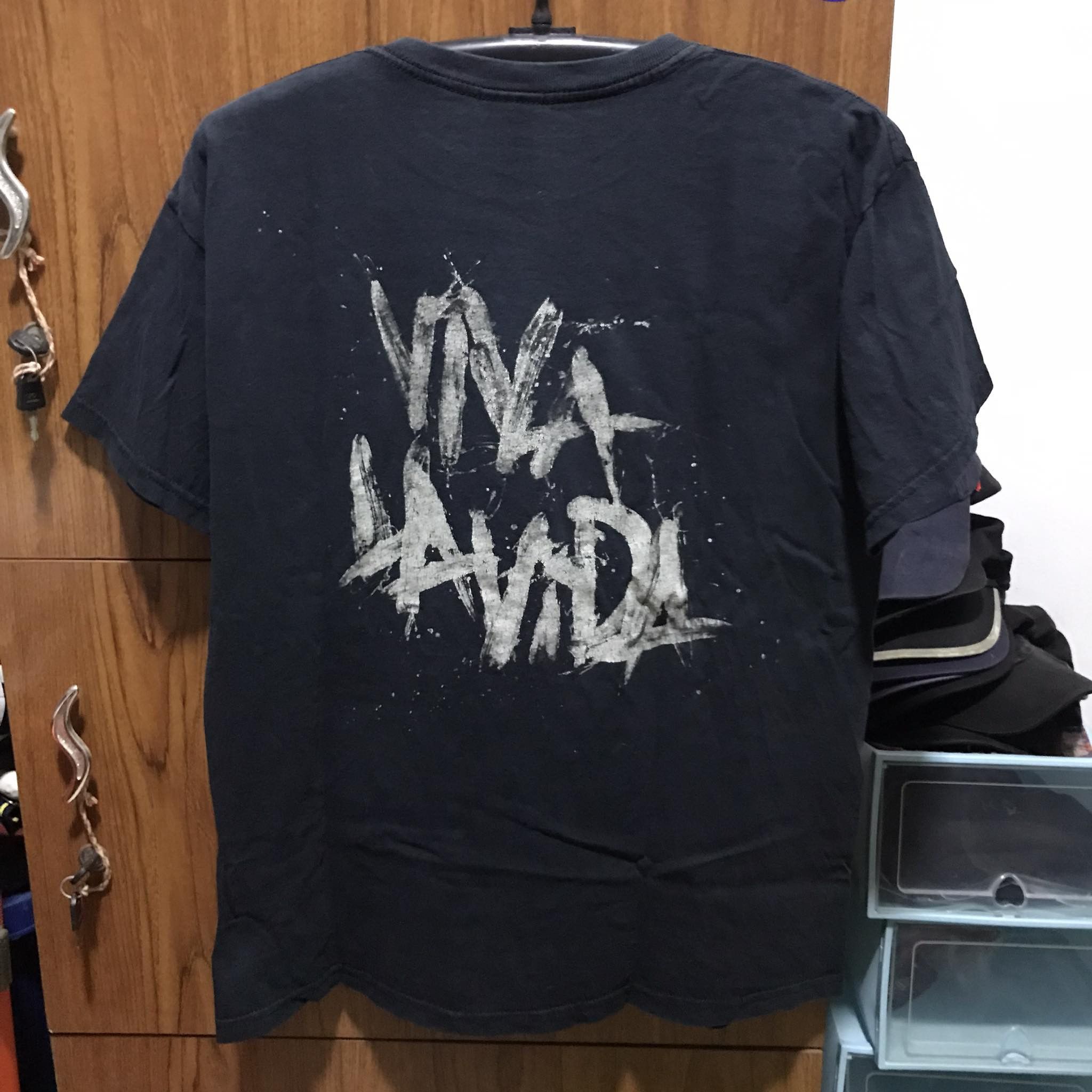 Band Tees Coldplay Viva la Vida Brit Rock Band Tee Size US M / EU 48-50 / 2 - 2 Thumbnail