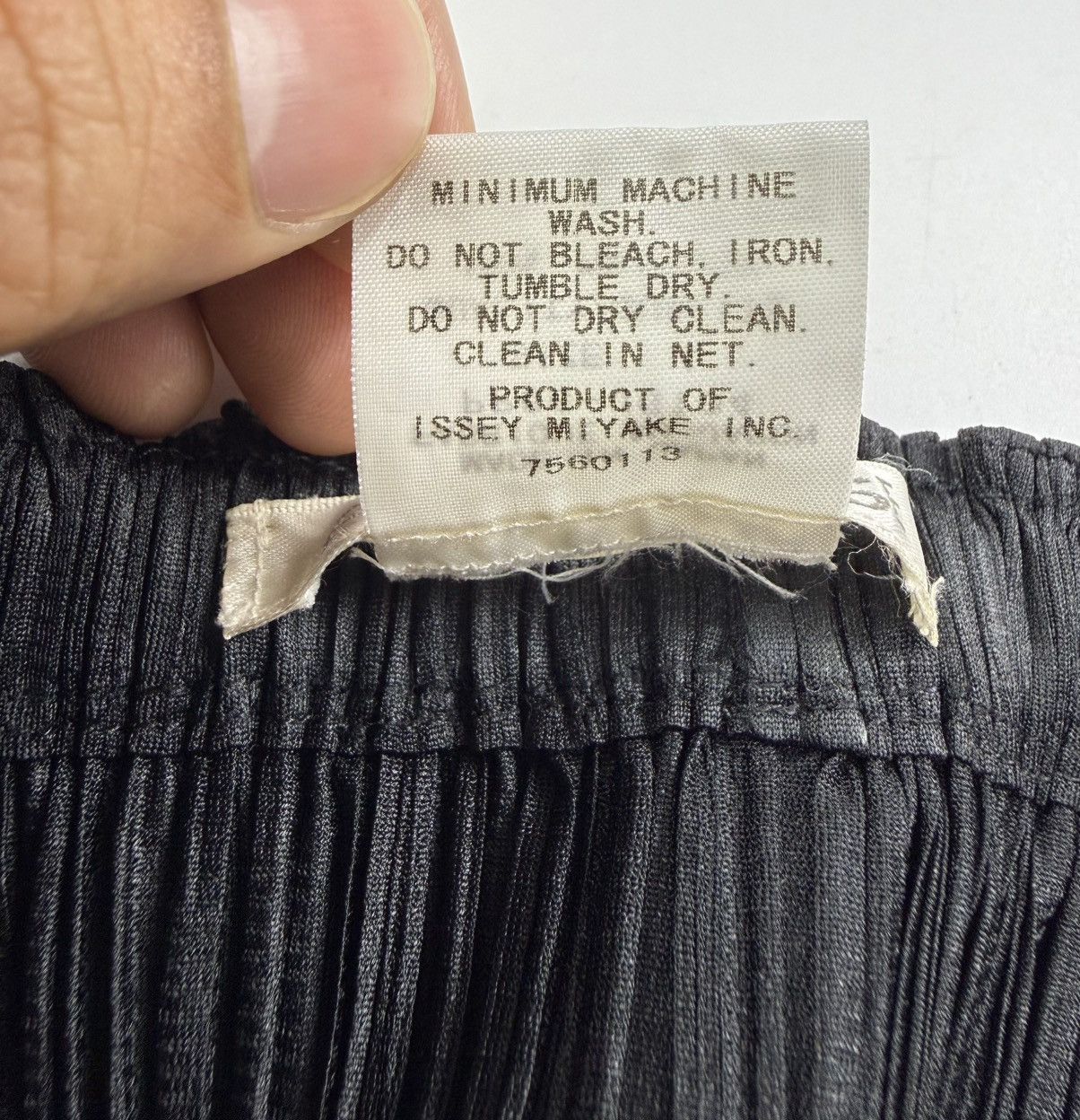 Pleats Please Issey Miyake Issey Miyake Pleats Please with Pocket Pleated Skirt Size 28" / US 6 / IT 42 - 7 Thumbnail