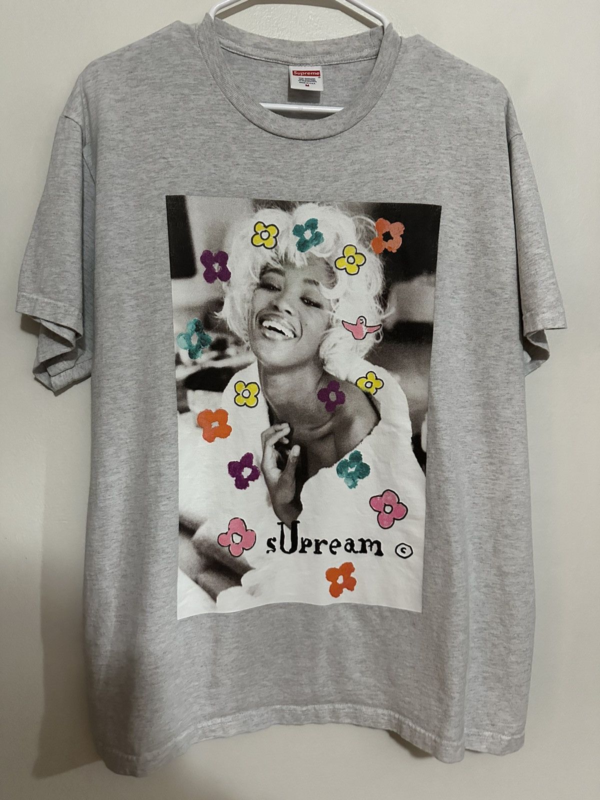 Supreme Naomi Tee | Grailed
