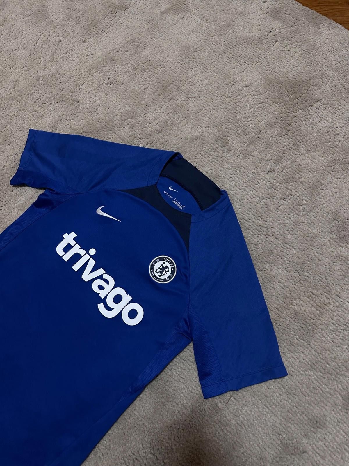 Nike CHELSEA LONDON 2022 2023 TRAINING JERSEY SHIRT TRIVAGO NIKE Size US S / EU 44-46 / 1 - 3 Thumbnail