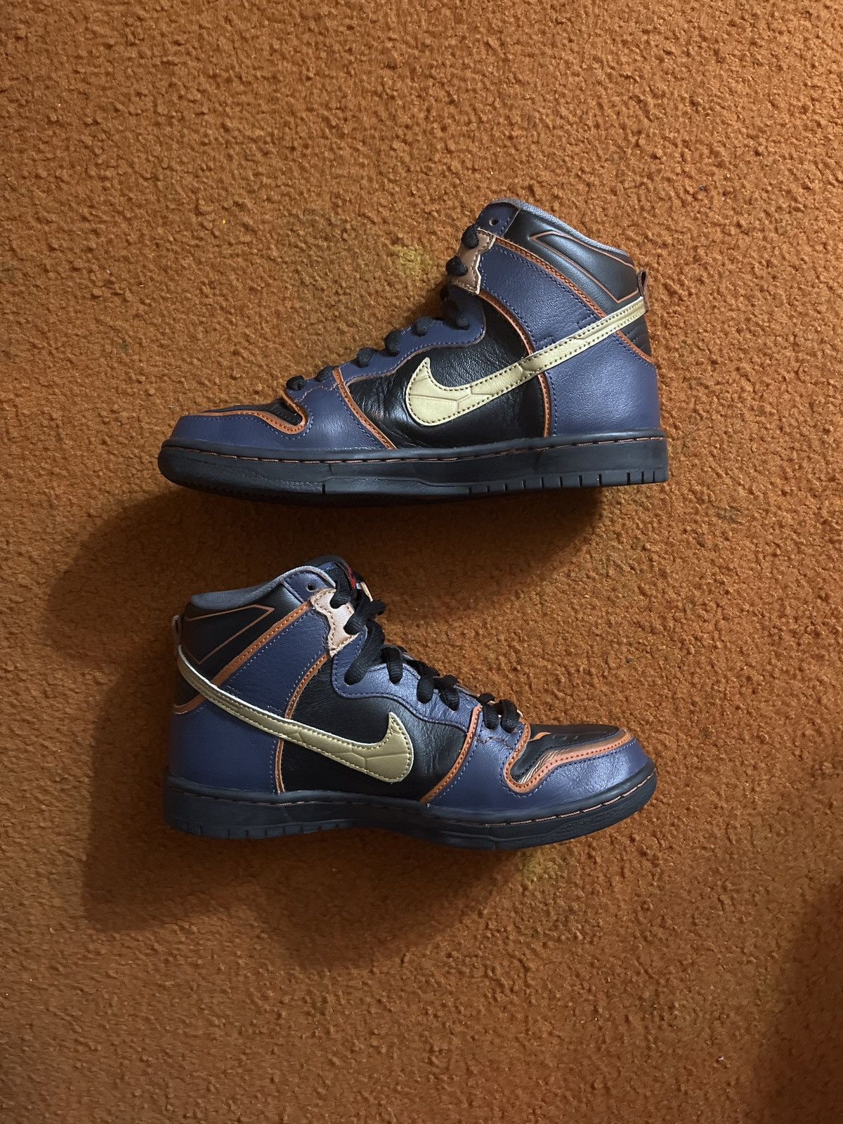 Gundam x Nike SB Dunk High Pro