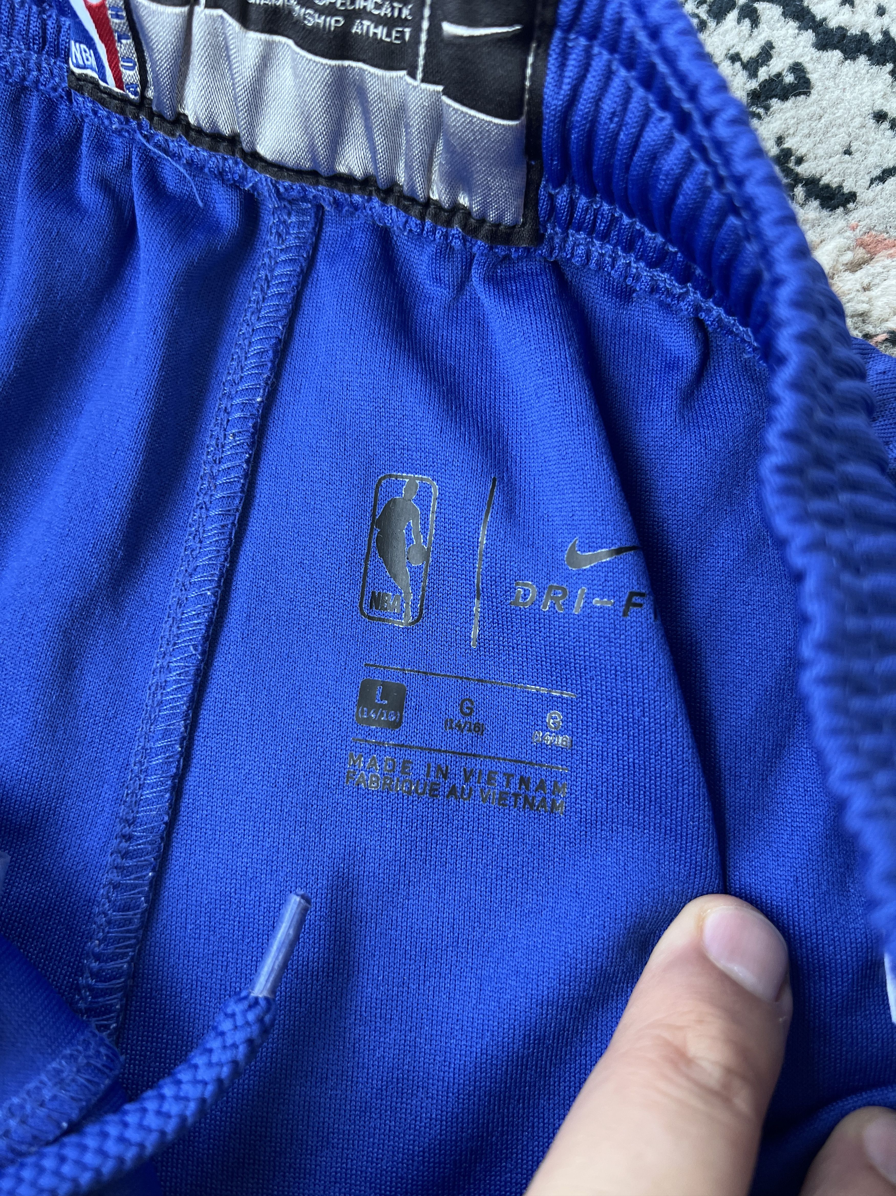 Nike Nike Team Issue Golden State Warriors Shorts Size US 30 / EU 46 - 4 Thumbnail