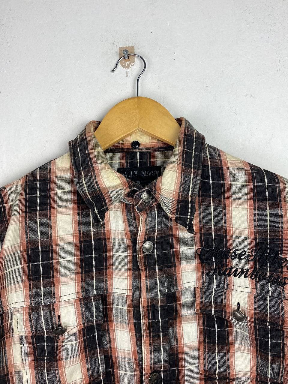 Japanese Brand daily news japanese brand shadow plaid shirt nice design Size US M / EU 48-50 / 2 - 2 Thumbnail