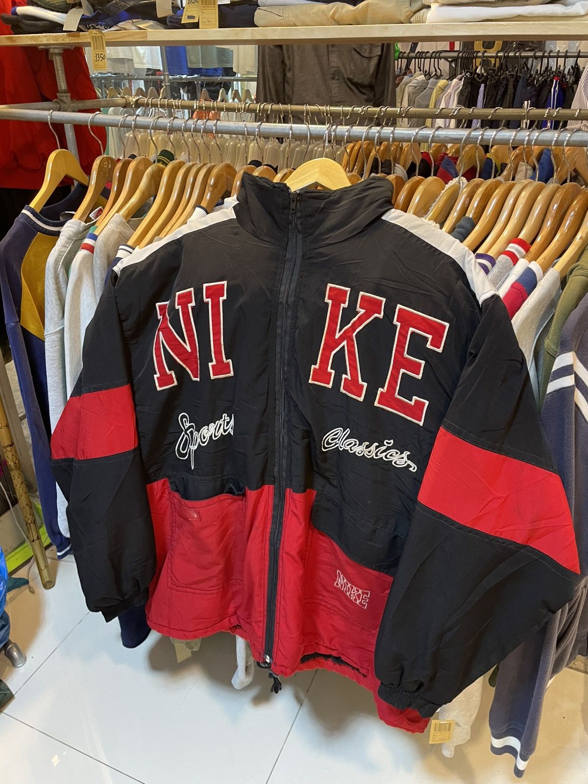 Nike Vintage Nike Spell Out Jacket Size US XL / EU 56 / 4 - 1 Thumbnail