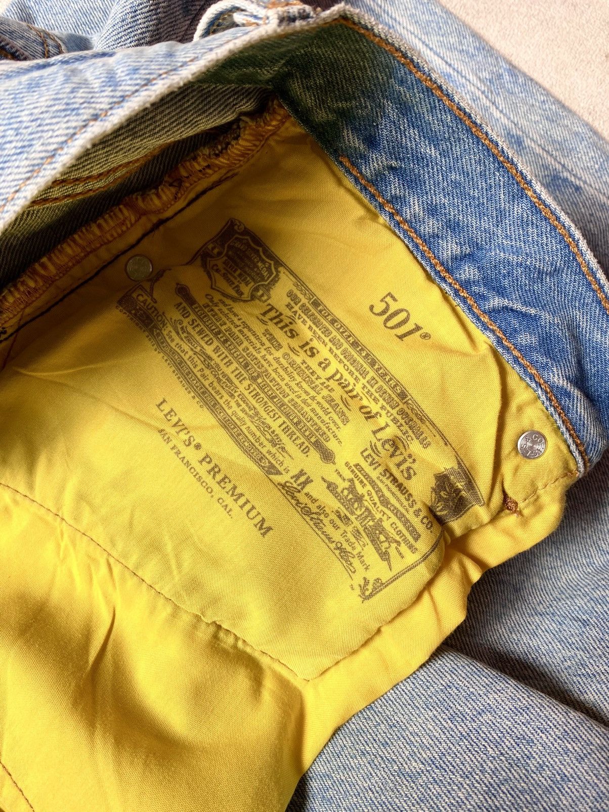 Levi's Levis 501 x Peanuts Snoopy Light Blue Jeans Size 28" / US 6 / IT 42 - 18 Thumbnail