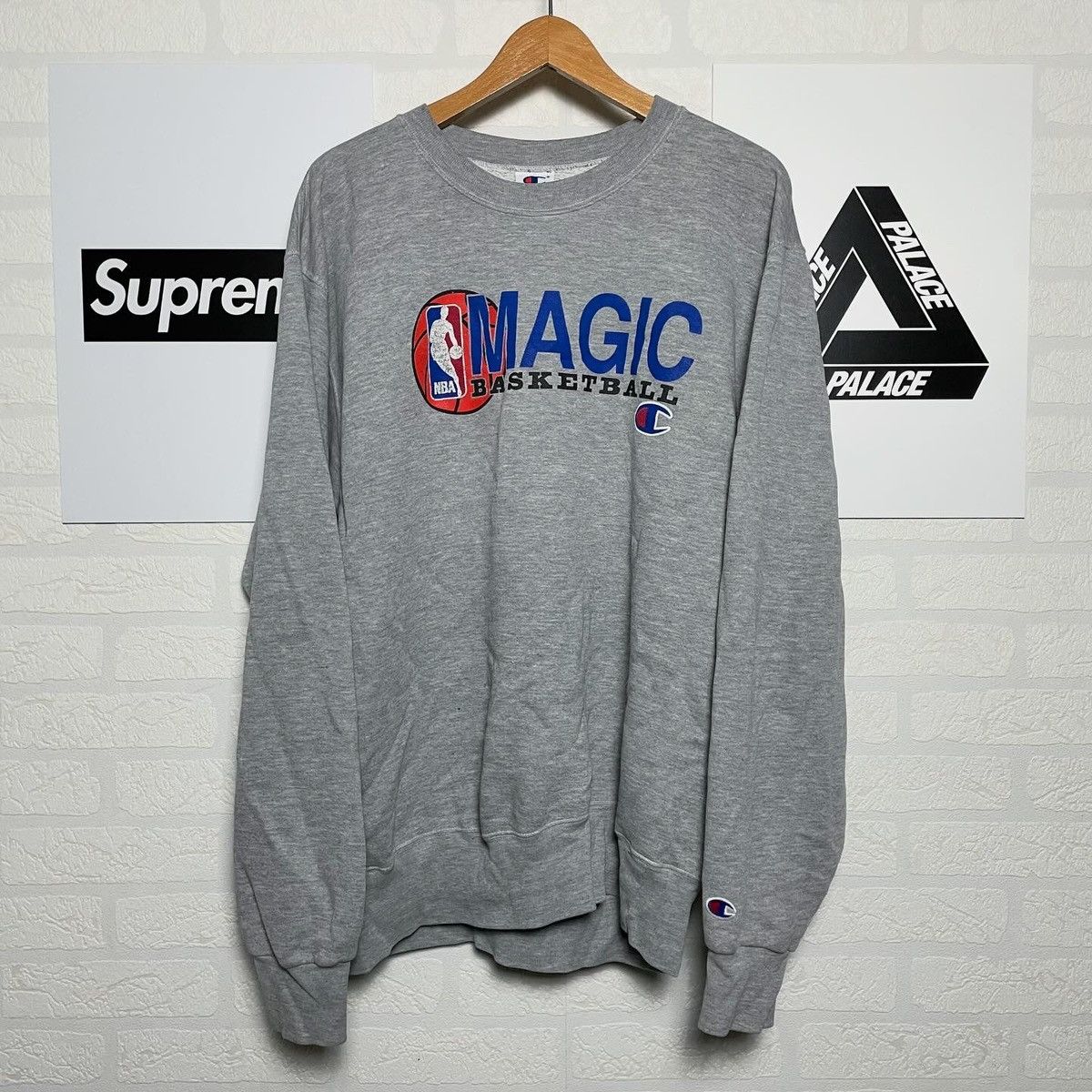 Champion × NBA × Vintage Vintage Champion Reverse Weave Magic Basketball Sweatshirt Size US L / EU 52-54 / 3 - 1 Thumbnail