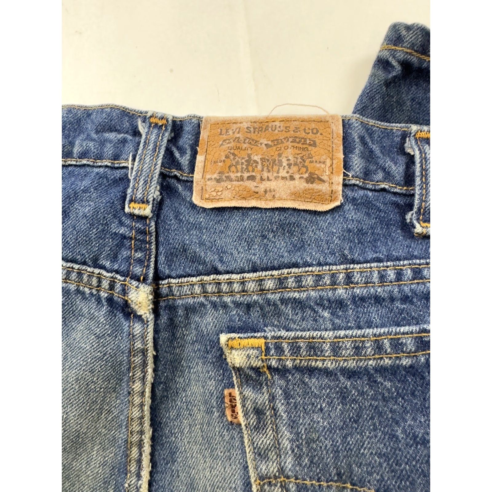 Levi's VINTAGE Levi's 540 Jeans Regular Men 36 Blue 80s 90s Distressed Straight Denim Pants 29in Inseam Size US 36 / EU 52 - 4 Thumbnail